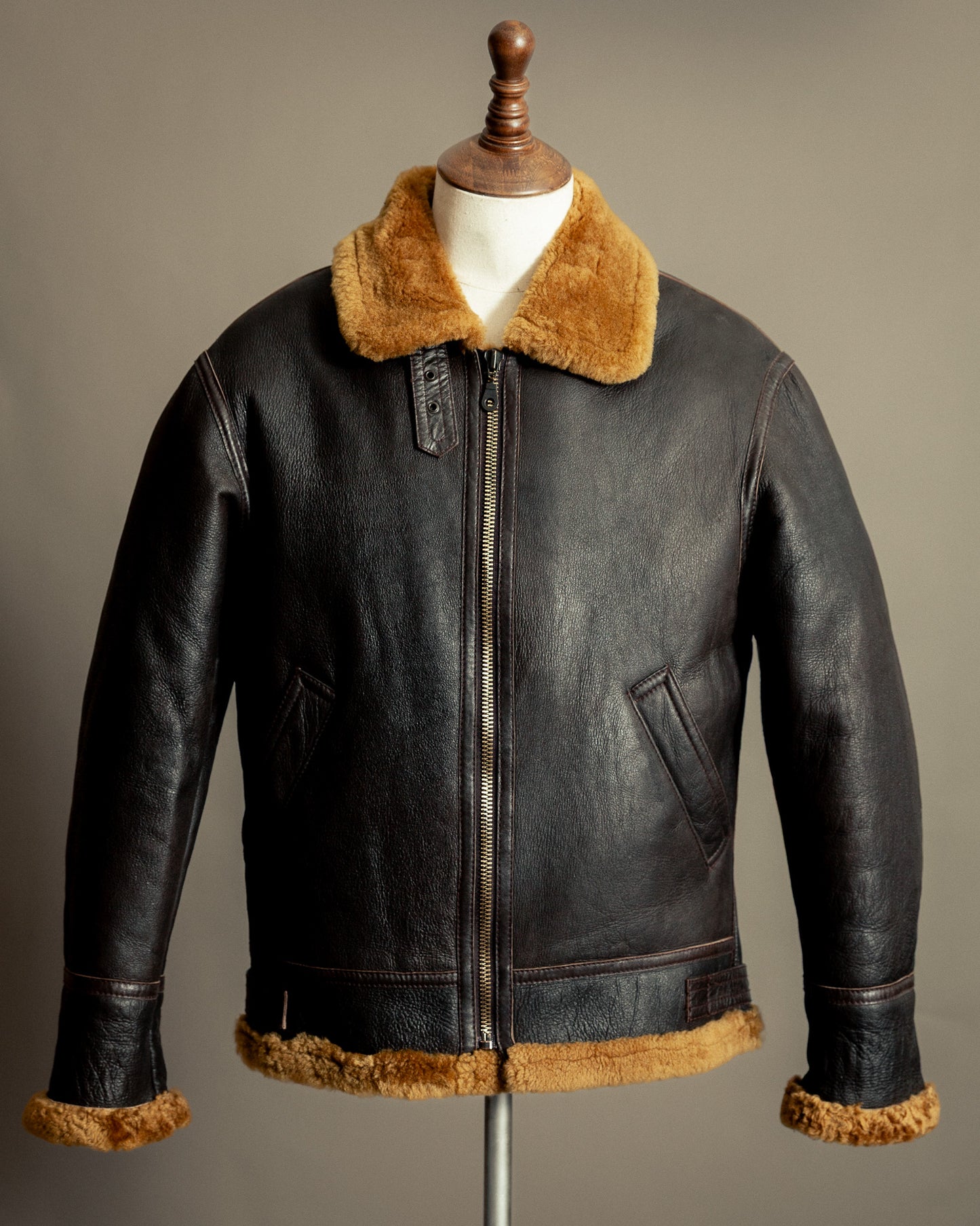 Vintage B-3 Sheepskin Bomber Jacket USAAF - Medium (42)