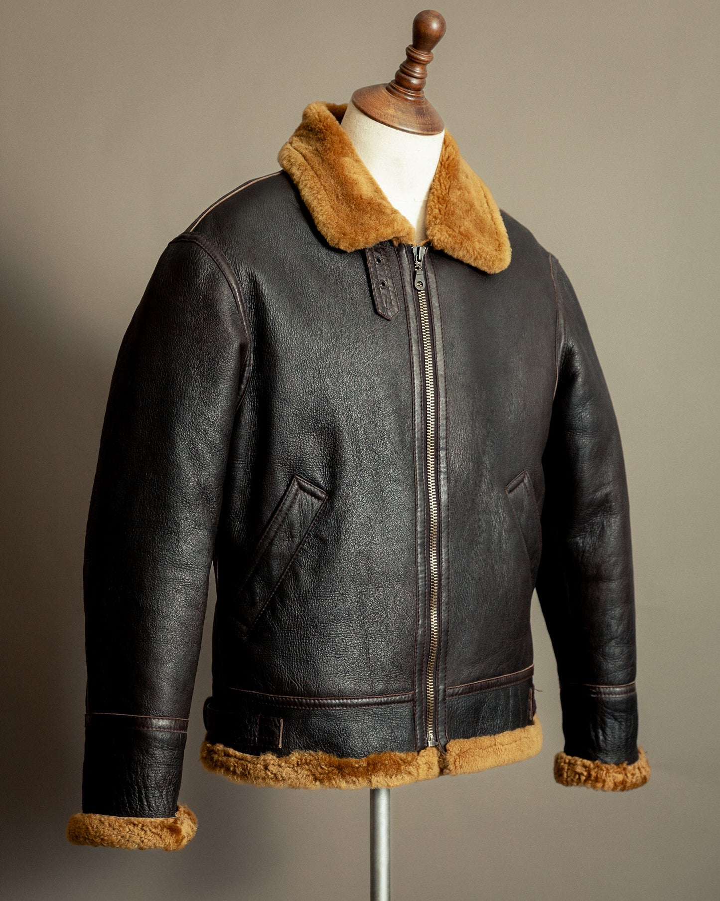 Vintage B-3 Sheepskin Bomber Jacket USAAF - Medium (42)
