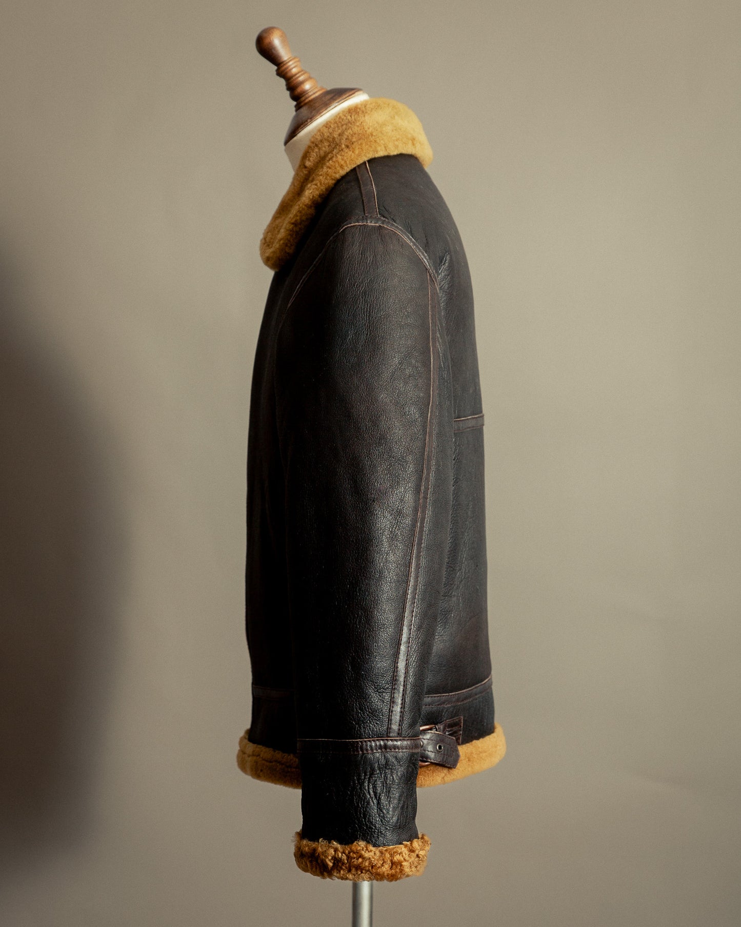 Vintage B-3 Sheepskin Bomber Jacket USAAF - Medium (42)