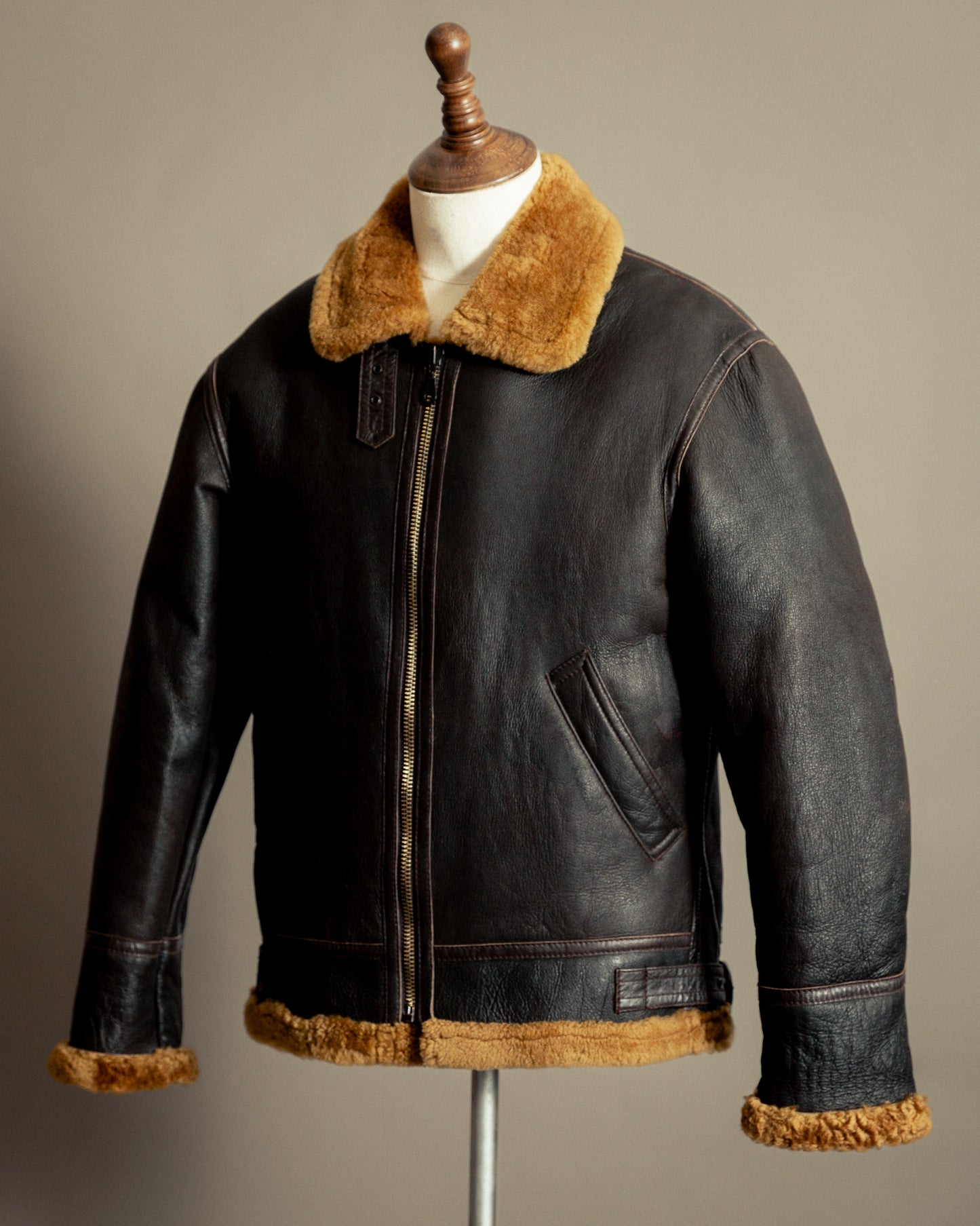 Vintage B-3 Sheepskin Bomber Jacket USAAF - Medium (42)