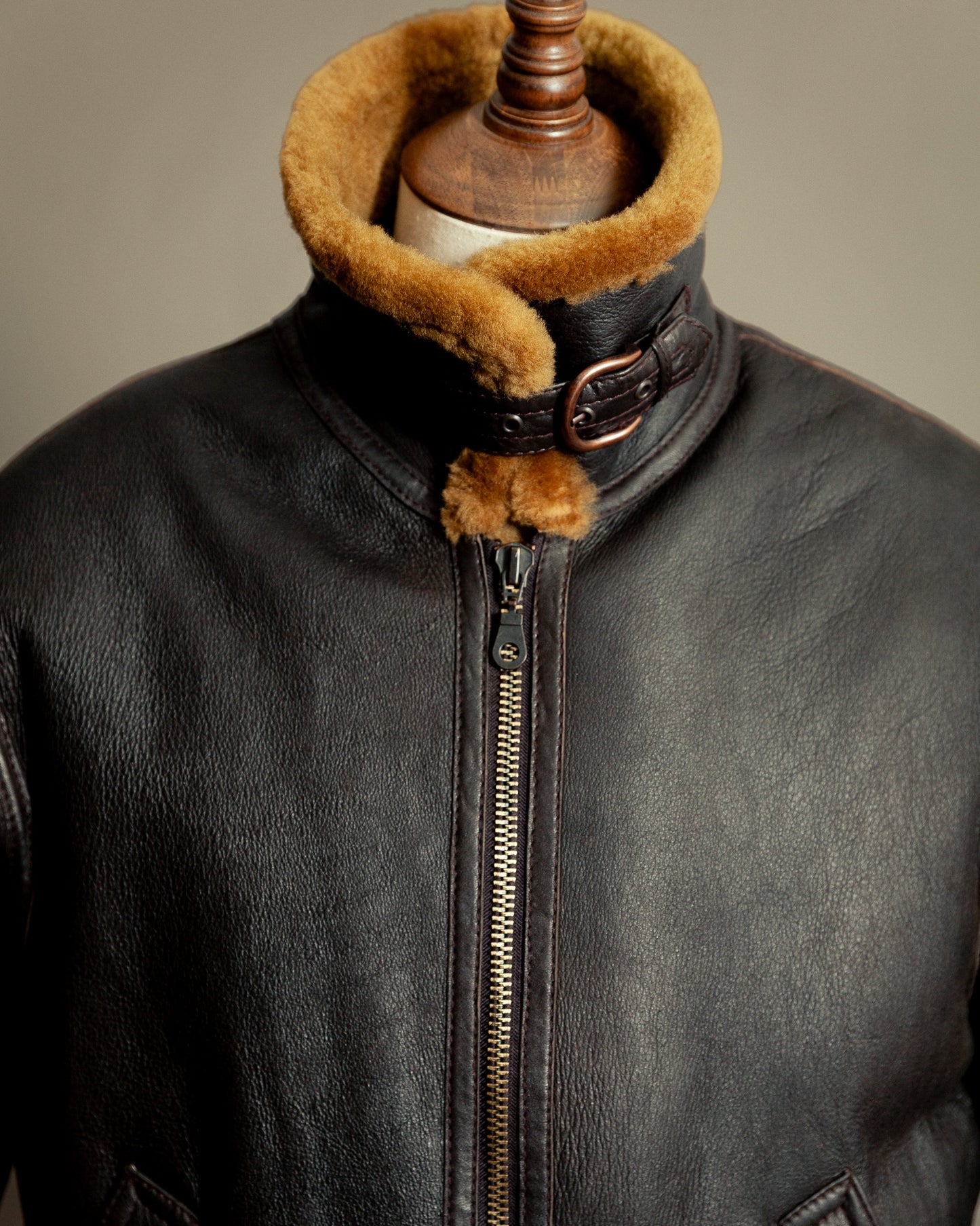 Vintage B-3 Sheepskin Bomber Jacket USAAF - Medium (42)