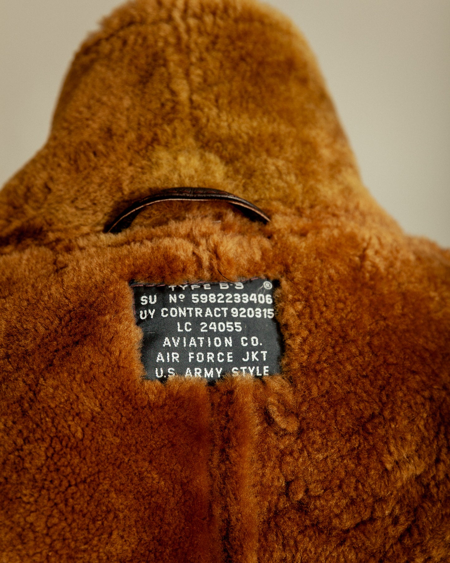 Vintage B-3 Sheepskin Bomber Jacket USAAF - Medium (42)
