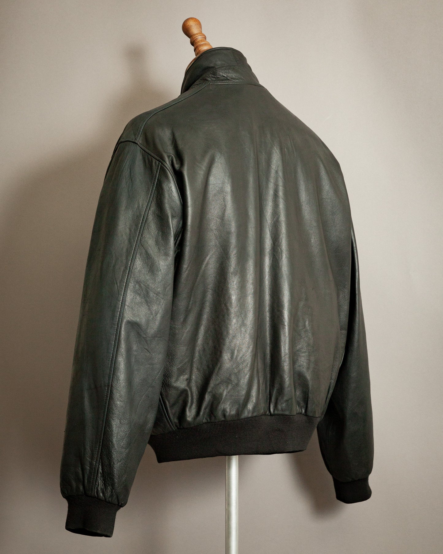 Chevignon 1980s Navy Blue Leather Bomber Jacket – XXL (46-48)