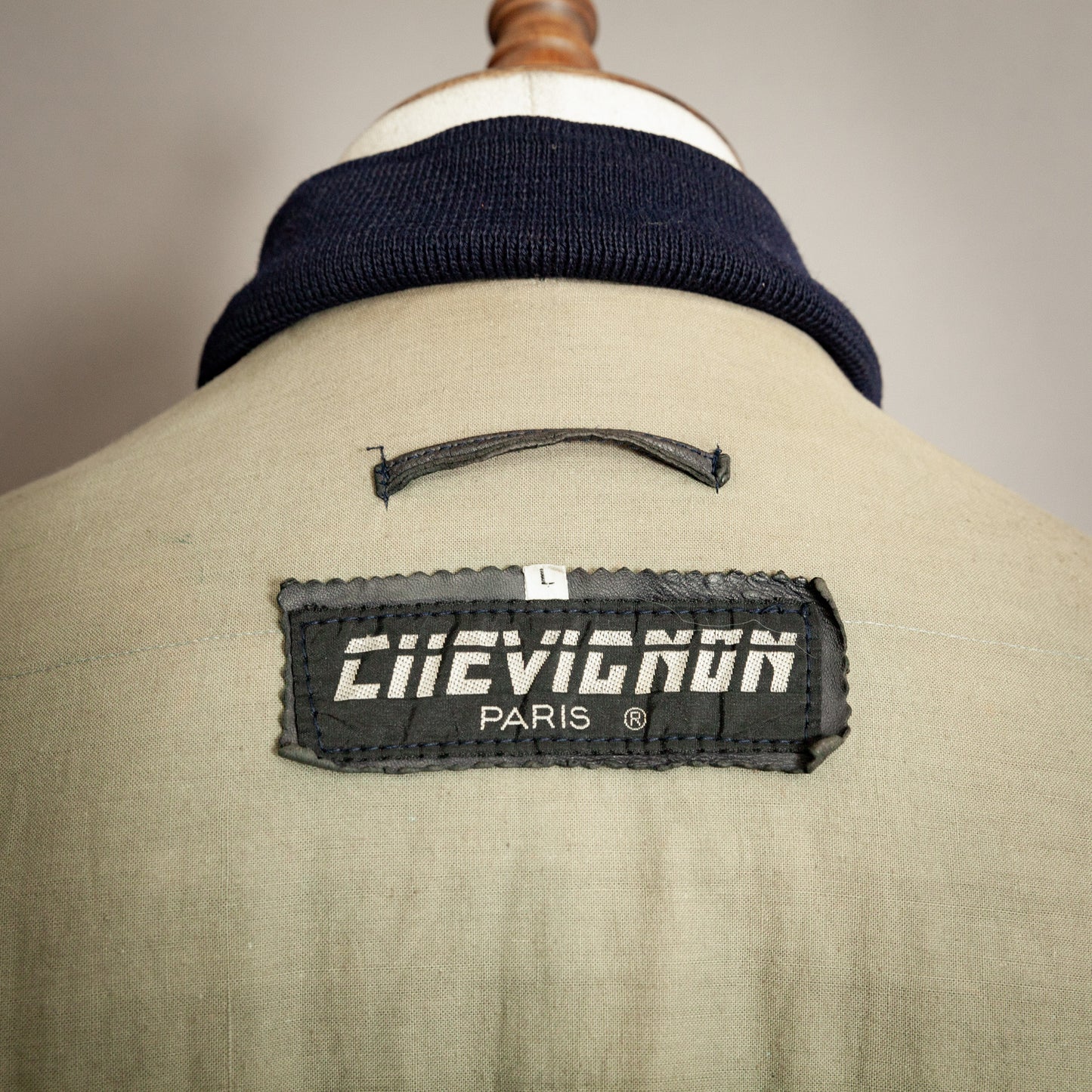 Chevignon 1980s Navy Blue Leather Bomber Jacket – Large (42-44)