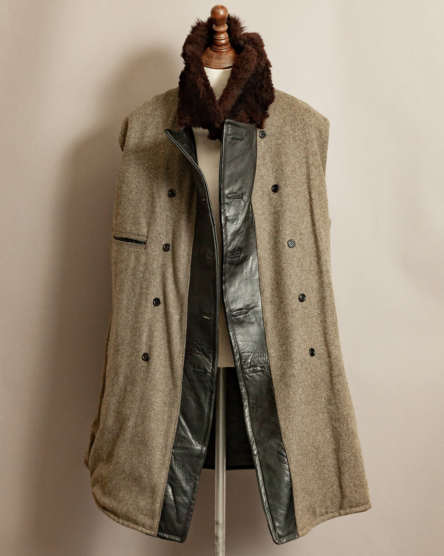 Vintage 1940s Swedish Military Leather Trench Coat – Large (44-46)