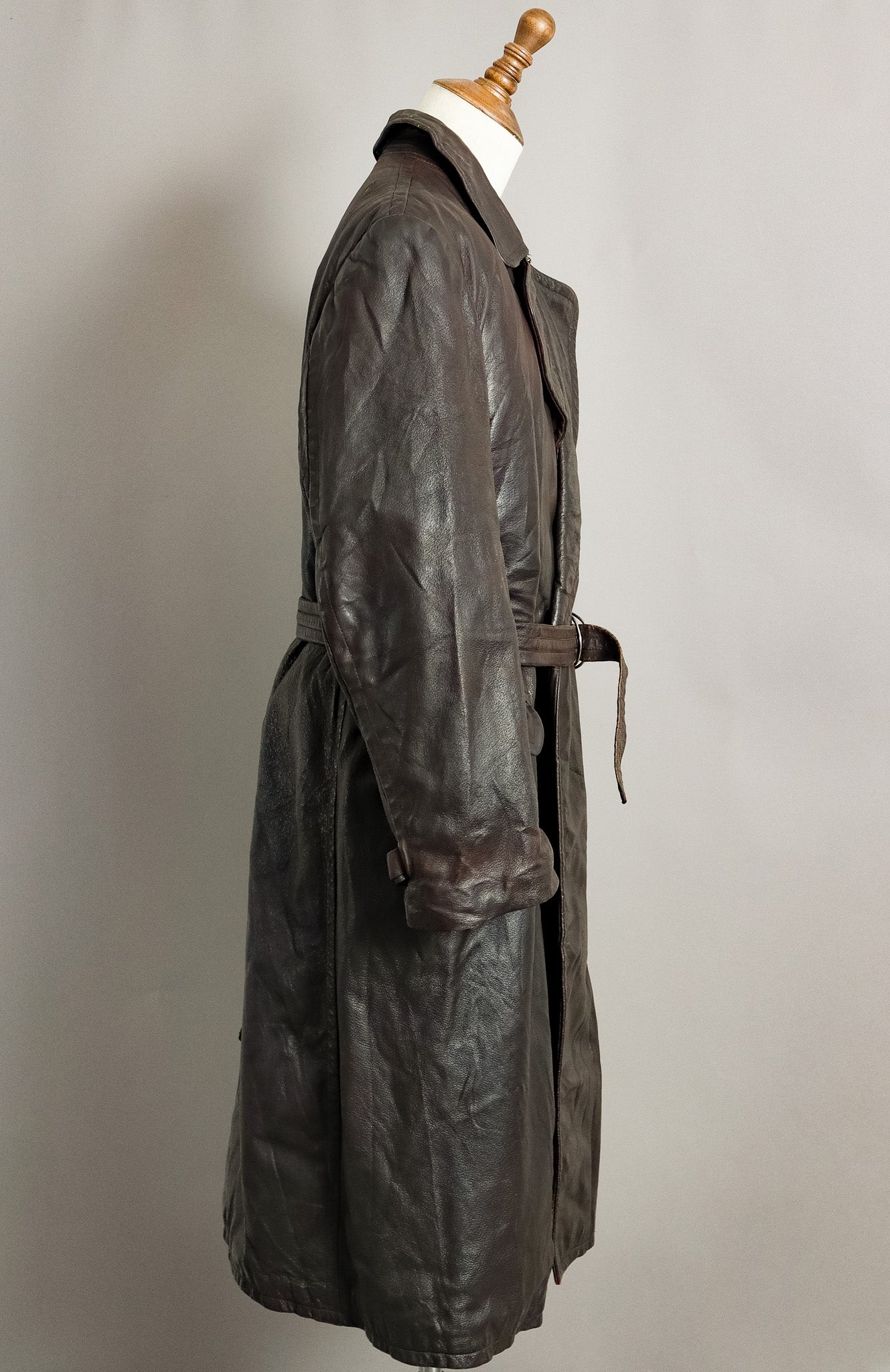 WWII German Wehrmacht Officer's Goatskin Leather Trenchcoat (XL-46)