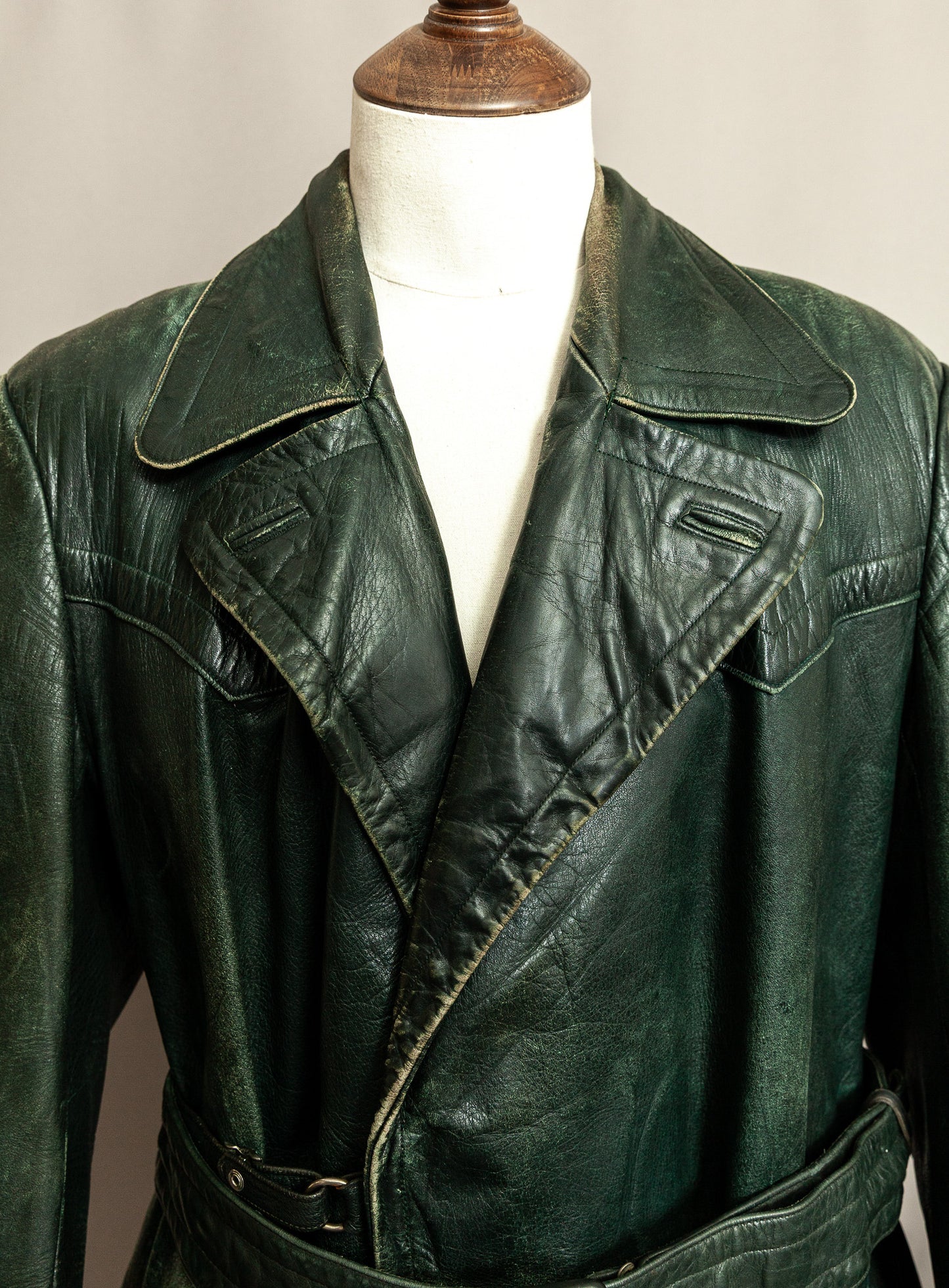Vintage 1930s–40s German Green Horsehide Leather Trench Coat L (44)