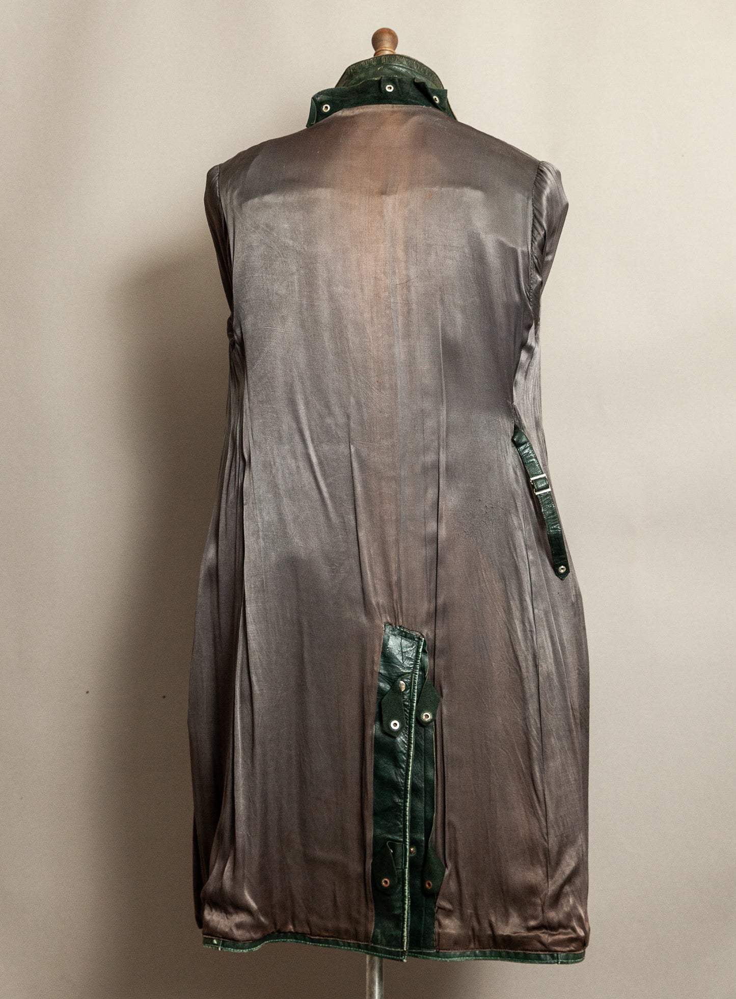 Vintage 1930s–40s German Green Horsehide Leather Trench Coat L (44)
