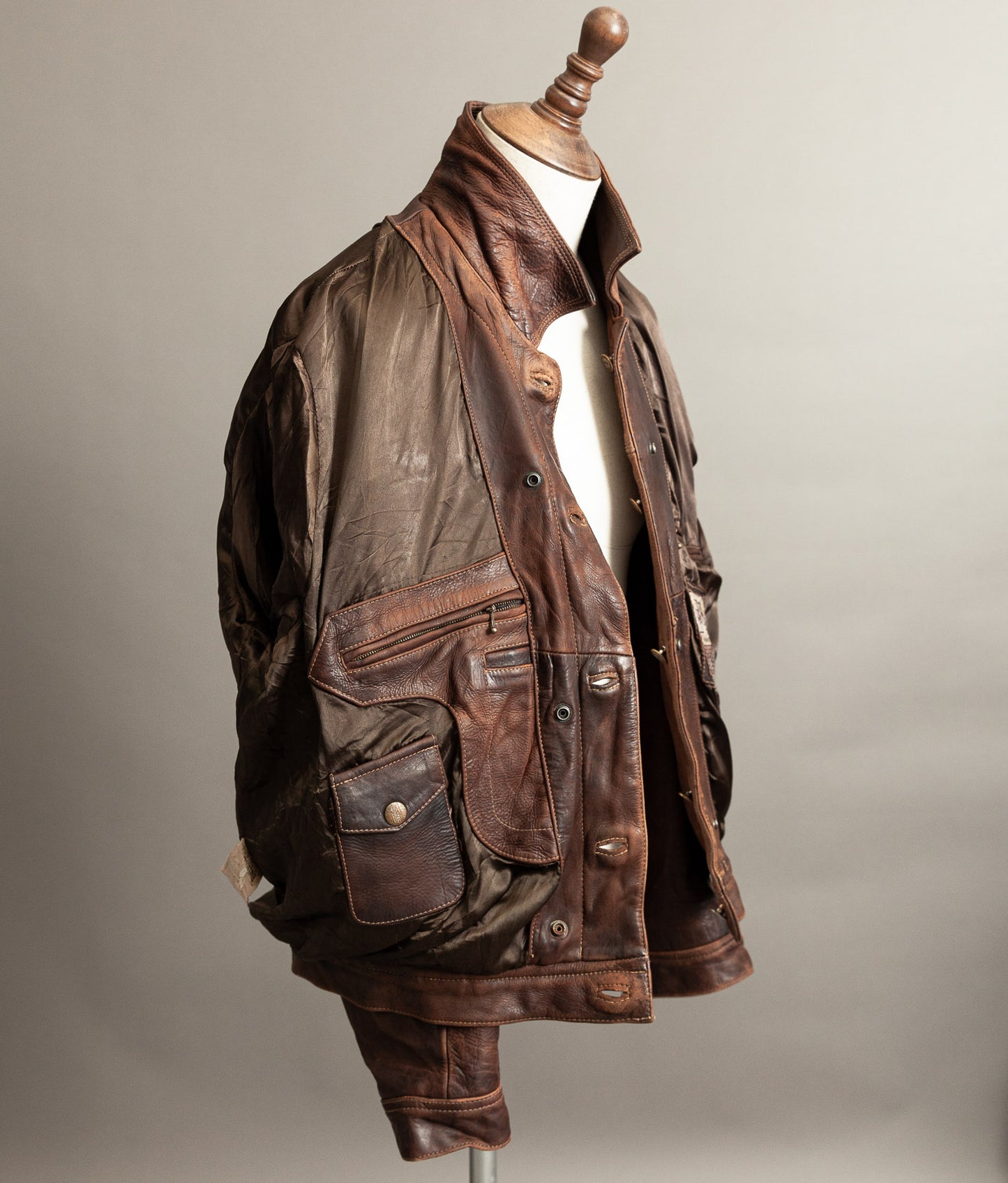Vintage 1990s Redskins Buffalo Hide Leather Trucker Jacket