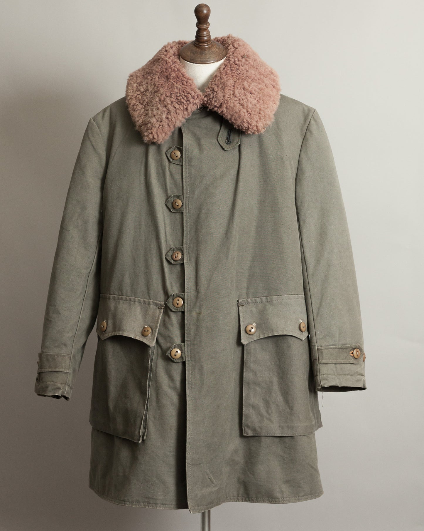 Vintage Swedish Army M1909 Shearling-Lined Field Coat – Size 46 (XL