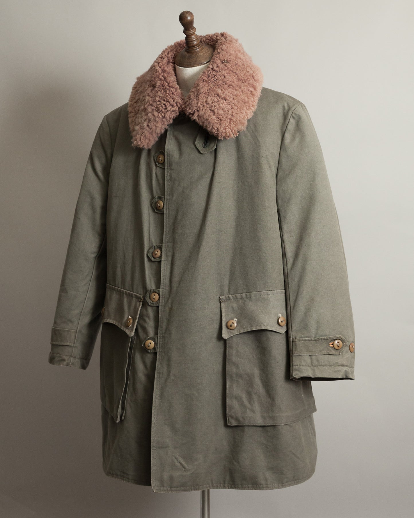 Vintage Swedish Army M1909 Shearling-Lined Field Coat – Size 46 (XL