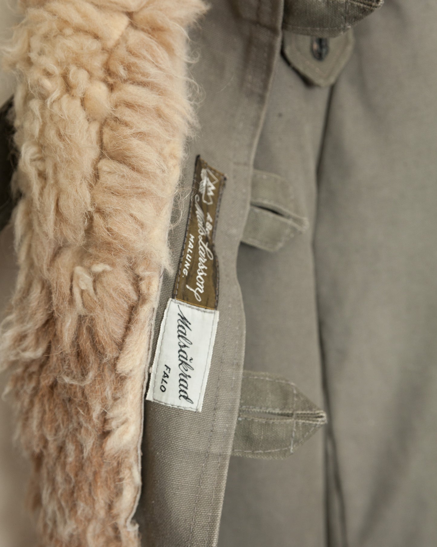 Vintage Swedish Army M1909 Shearling-Lined Field Coat – Size 46 (XL