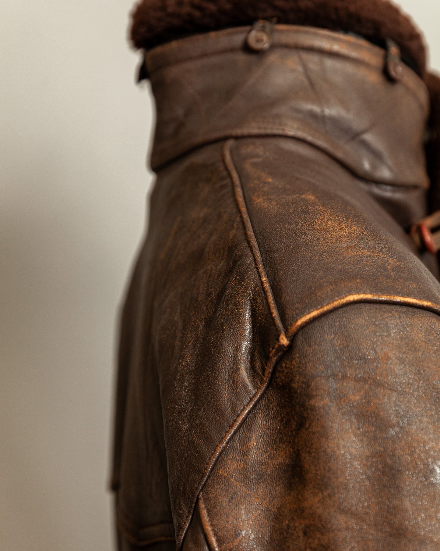 Vintage 1940s French “Le Cuir du Centaure” Leather Motorcycle Jacket – Large (44)