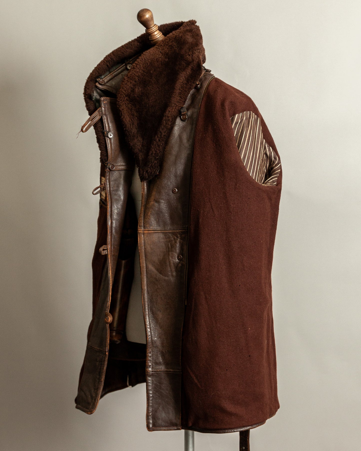 Vintage 1940s French “Le Cuir du Centaure” Leather Motorcycle Jacket – Large (44)