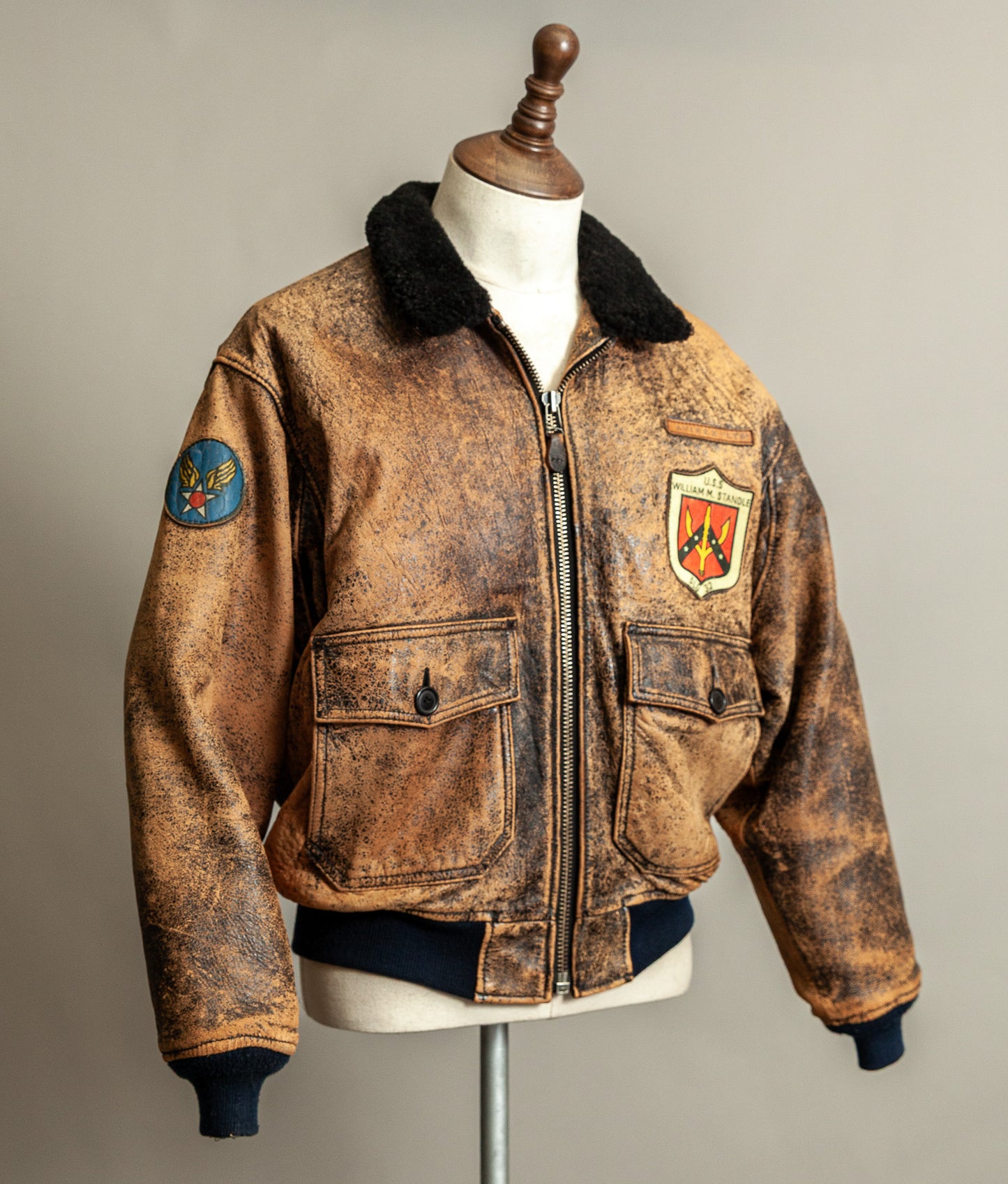 Vintage 1987 Avirex G-1 “Flying Tigers” Russian Model Leather Flight Jacket Large (44)