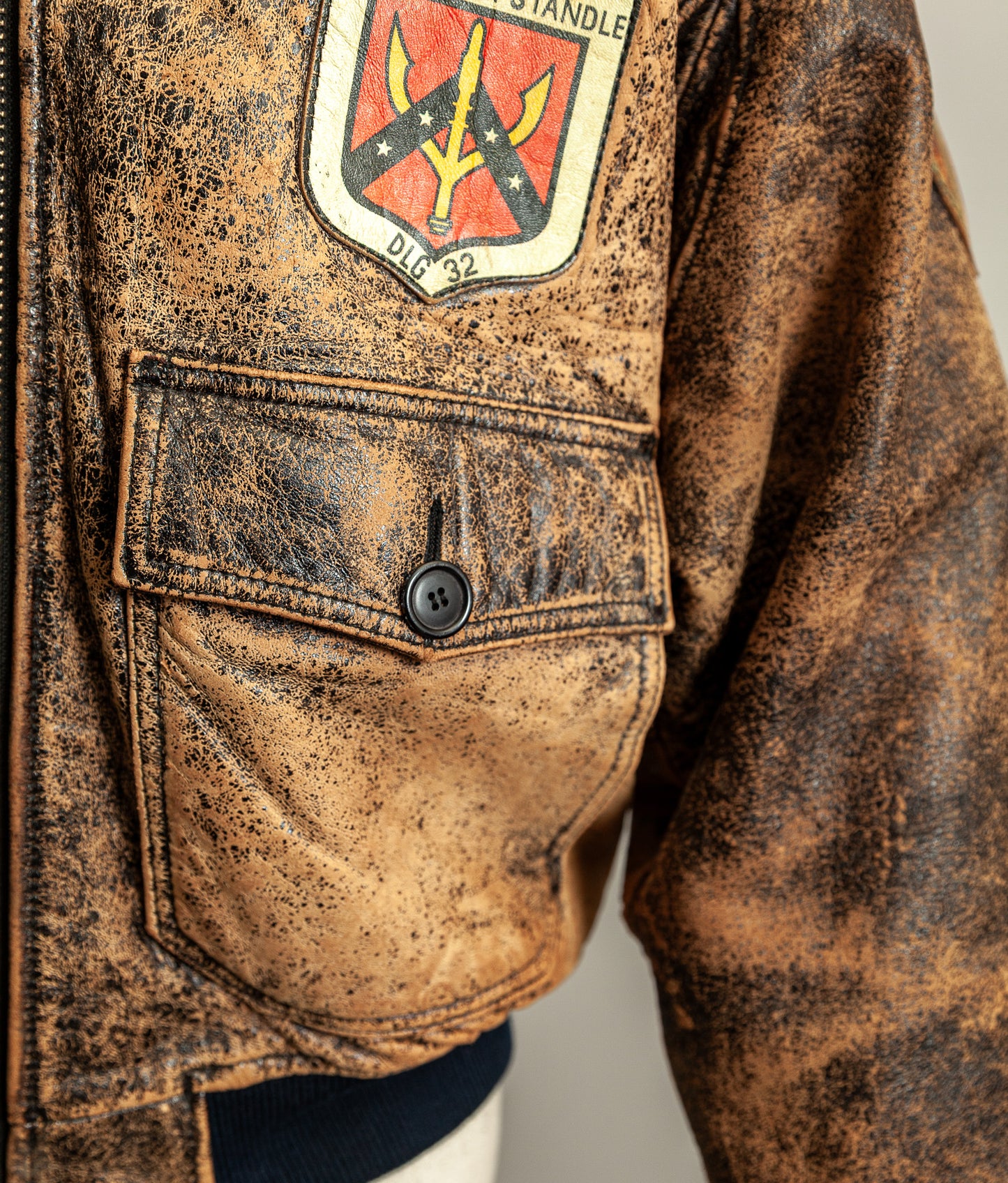 Vintage 1987 Avirex G-1 “Flying Tigers” Russian Model Leather Flight Jacket Large (44)