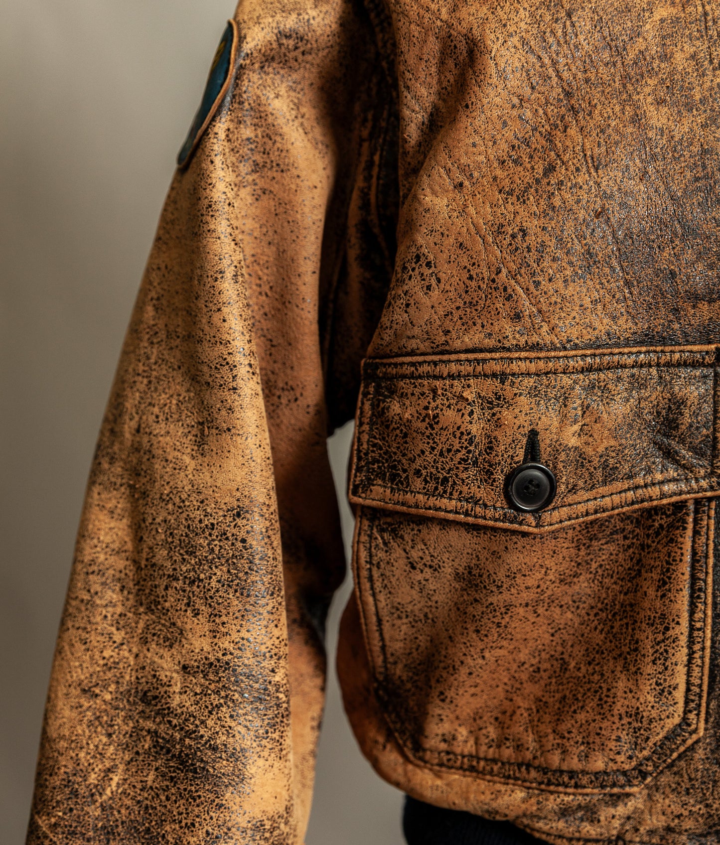 Vintage 1987 Avirex G-1 “Flying Tigers” Russian Model Leather Flight Jacket Large (44)