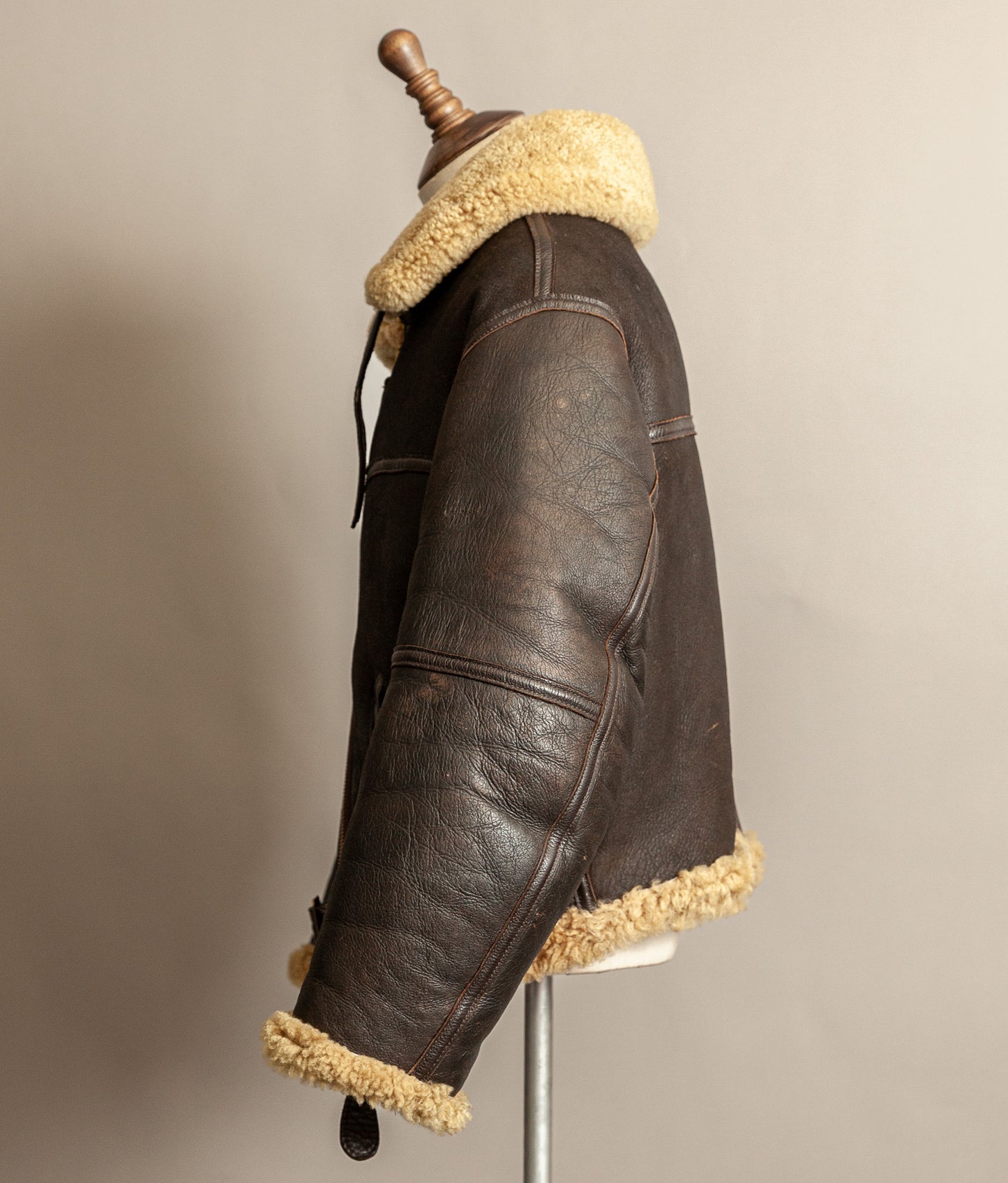 Vintage RAF Irvin Sheepskin Shearling Flying Jacket Blackbird Leather England (44)