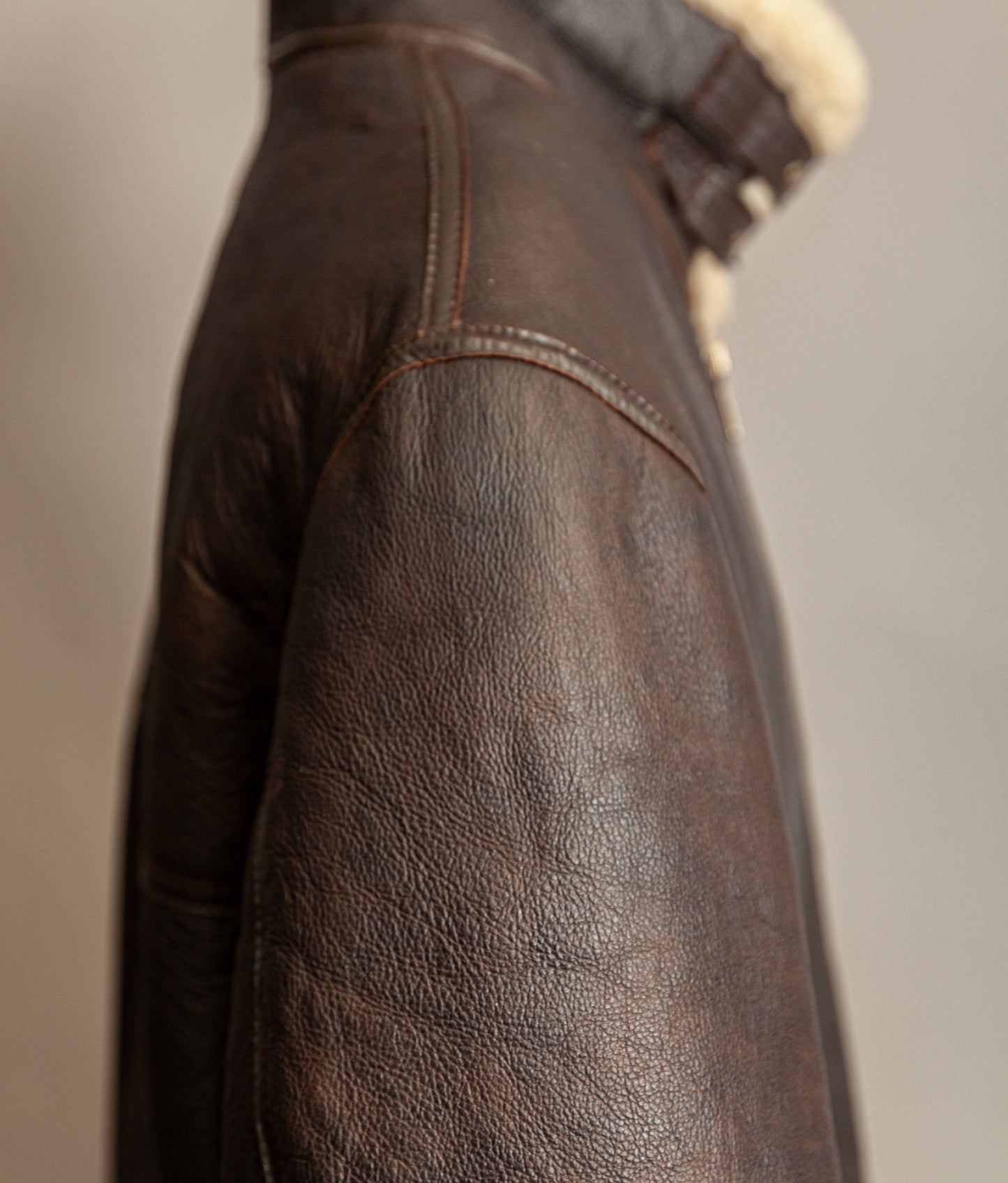 Vintage 1980s USAAF B-3 Sheepskin Shearling Flight Jacket XL (46)