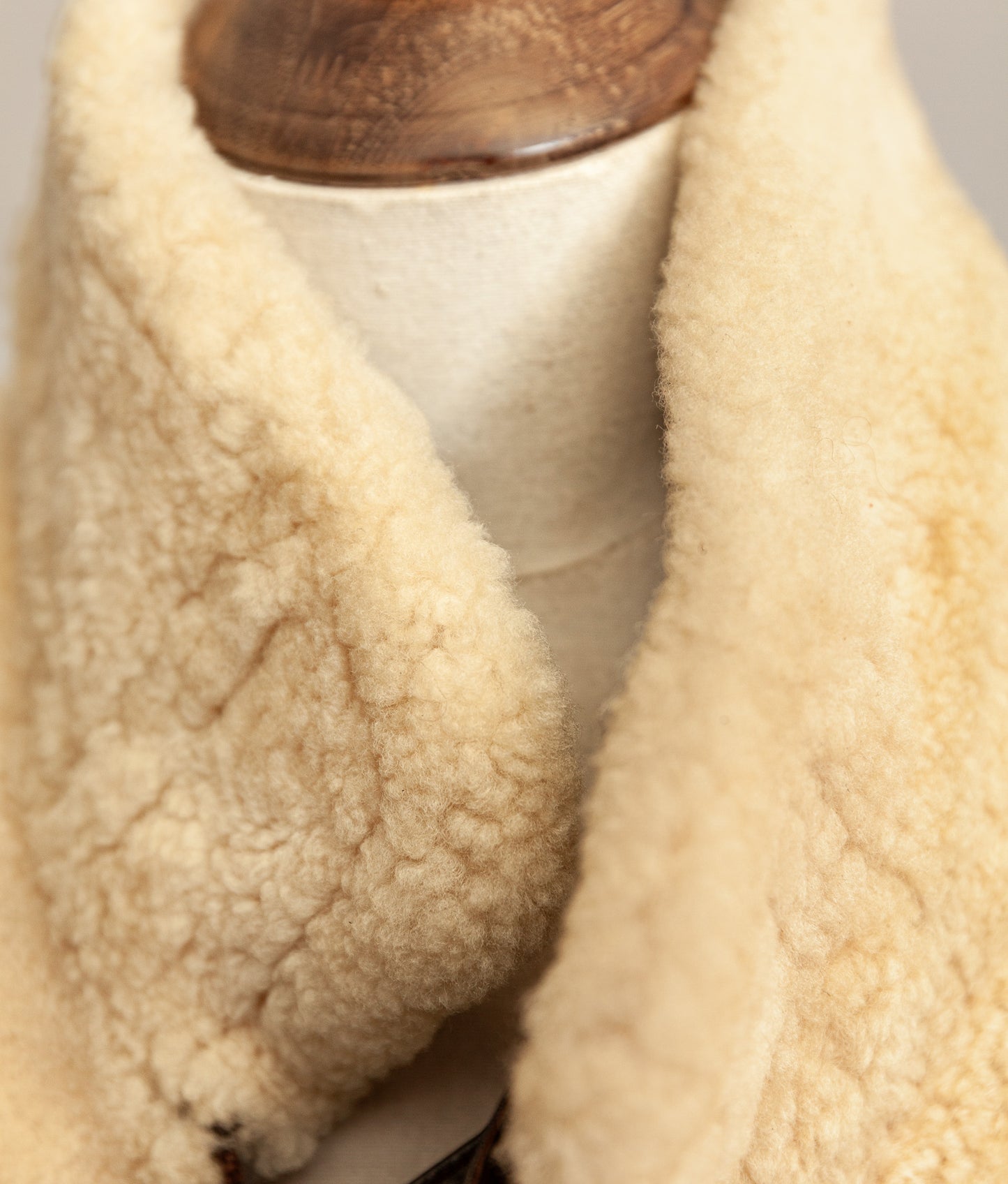 Vintage 1980s USAAF B-3 Sheepskin Shearling Flight Jacket XL (46)