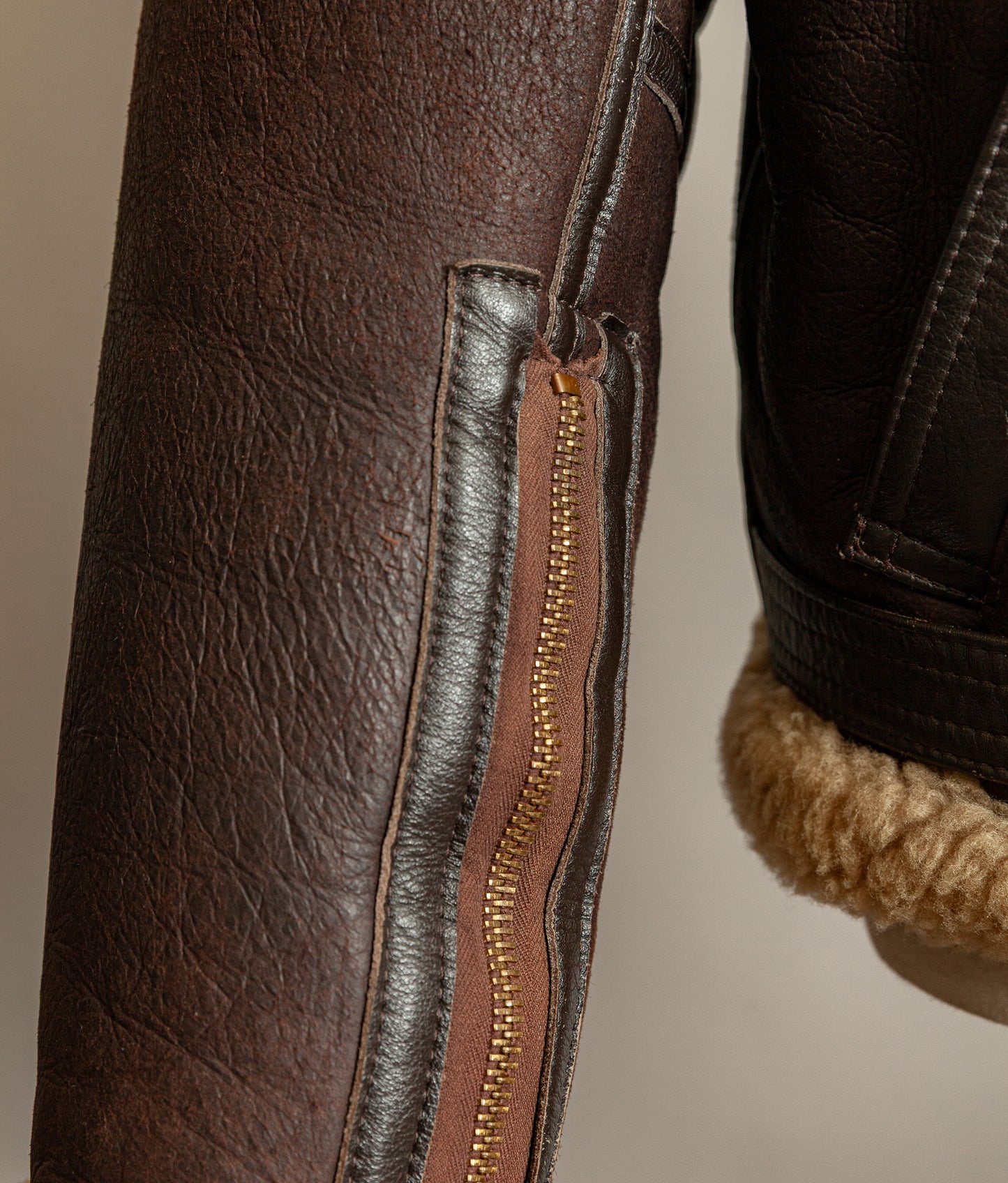 Vintage RAF Irvin Ground Crew Sheepskin Shearling Flying Jacket Medium (42)