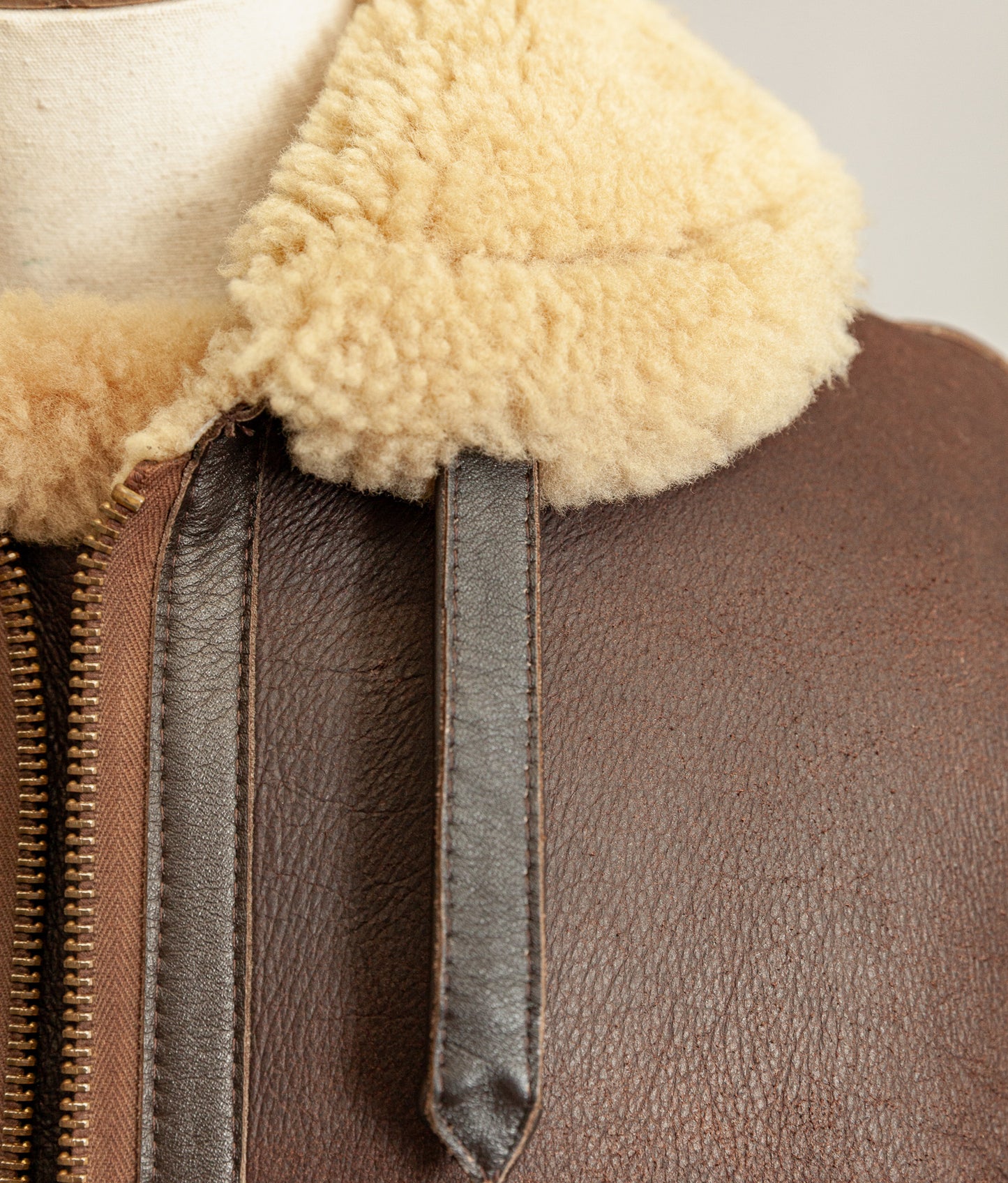 Vintage RAF Irvin Ground Crew Sheepskin Shearling Flying Jacket Medium (42)