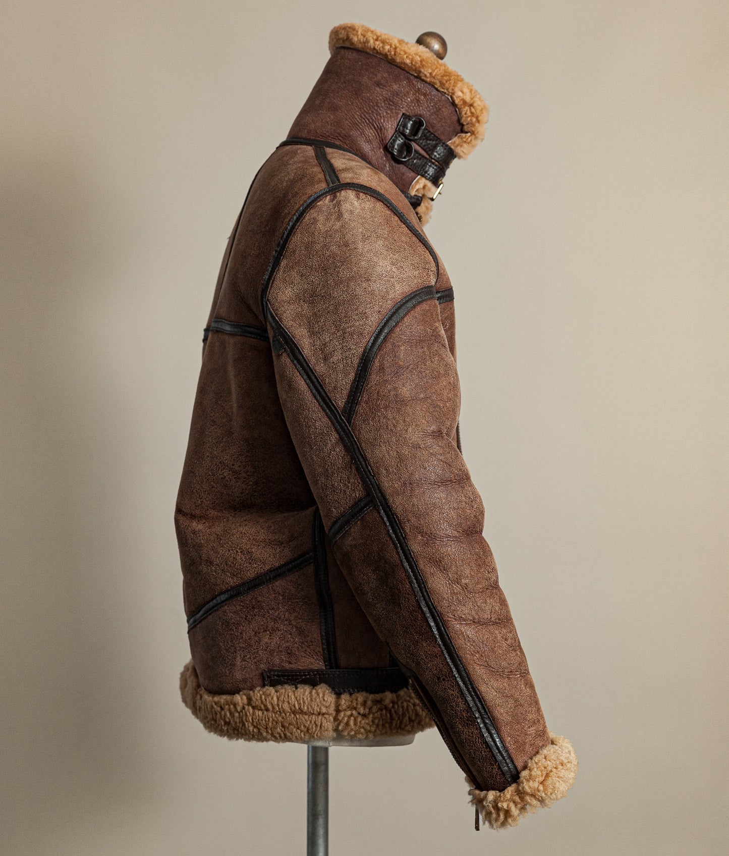 Vintage 1970s Cirrus RAF Irvin Ground Crew Sheepskin Shearling Flying Jacket Medium (42)