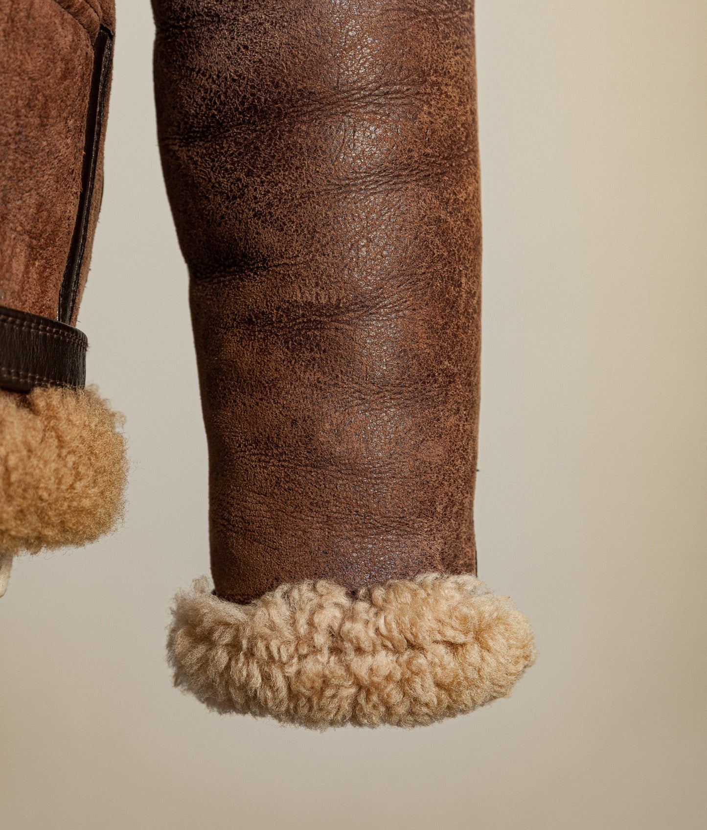 Vintage 1970s Cirrus RAF Irvin Ground Crew Sheepskin Shearling Flying Jacket Medium (42)