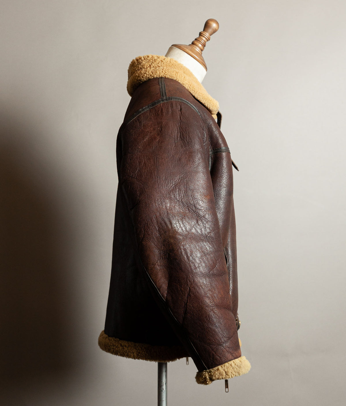Vintage Cirrus Irvin Sheepskin Shearling RAF Flying Bomber Jacket