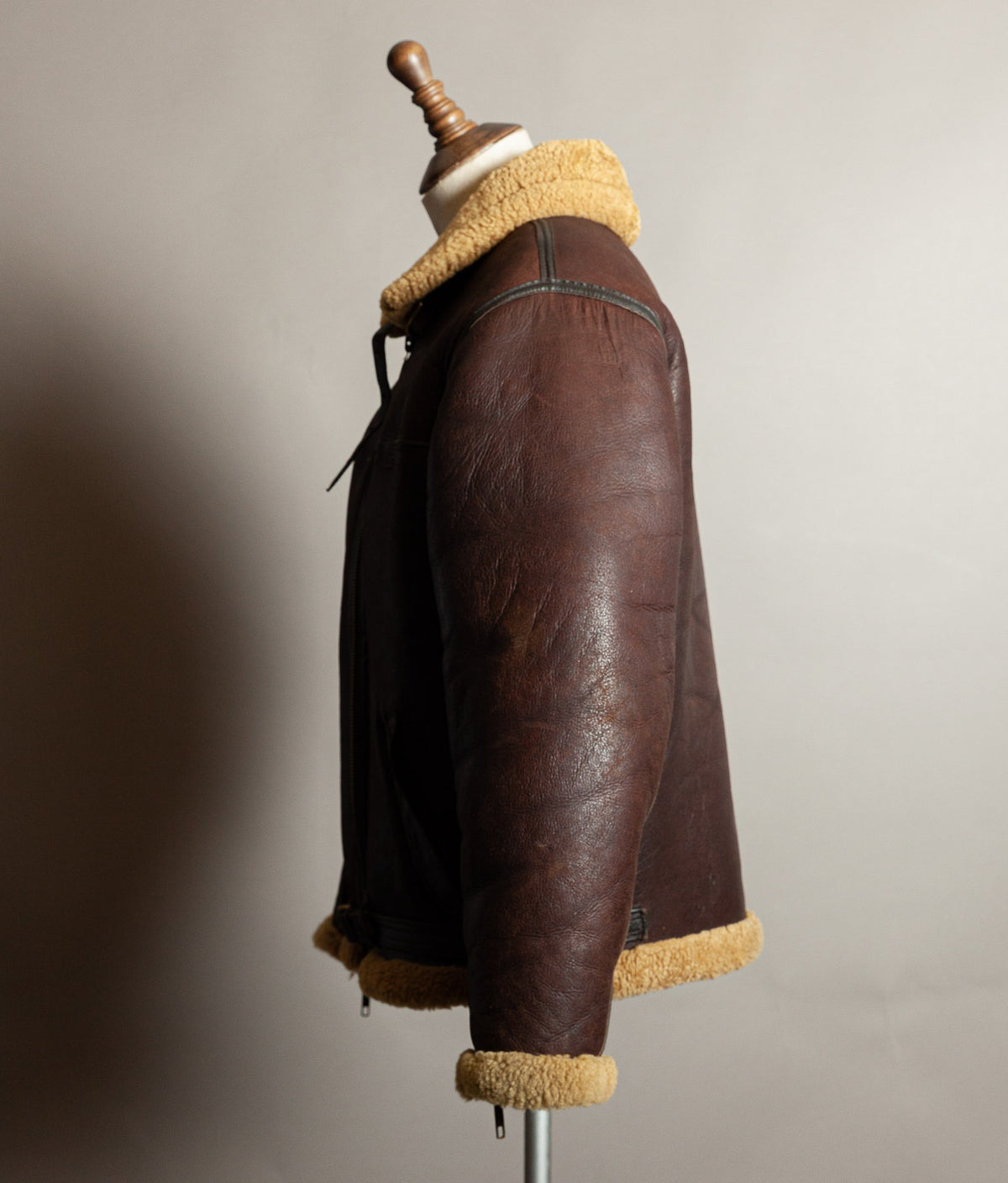 Vintage Cirrus Irvin Sheepskin Shearling RAF Flying Bomber Jacket