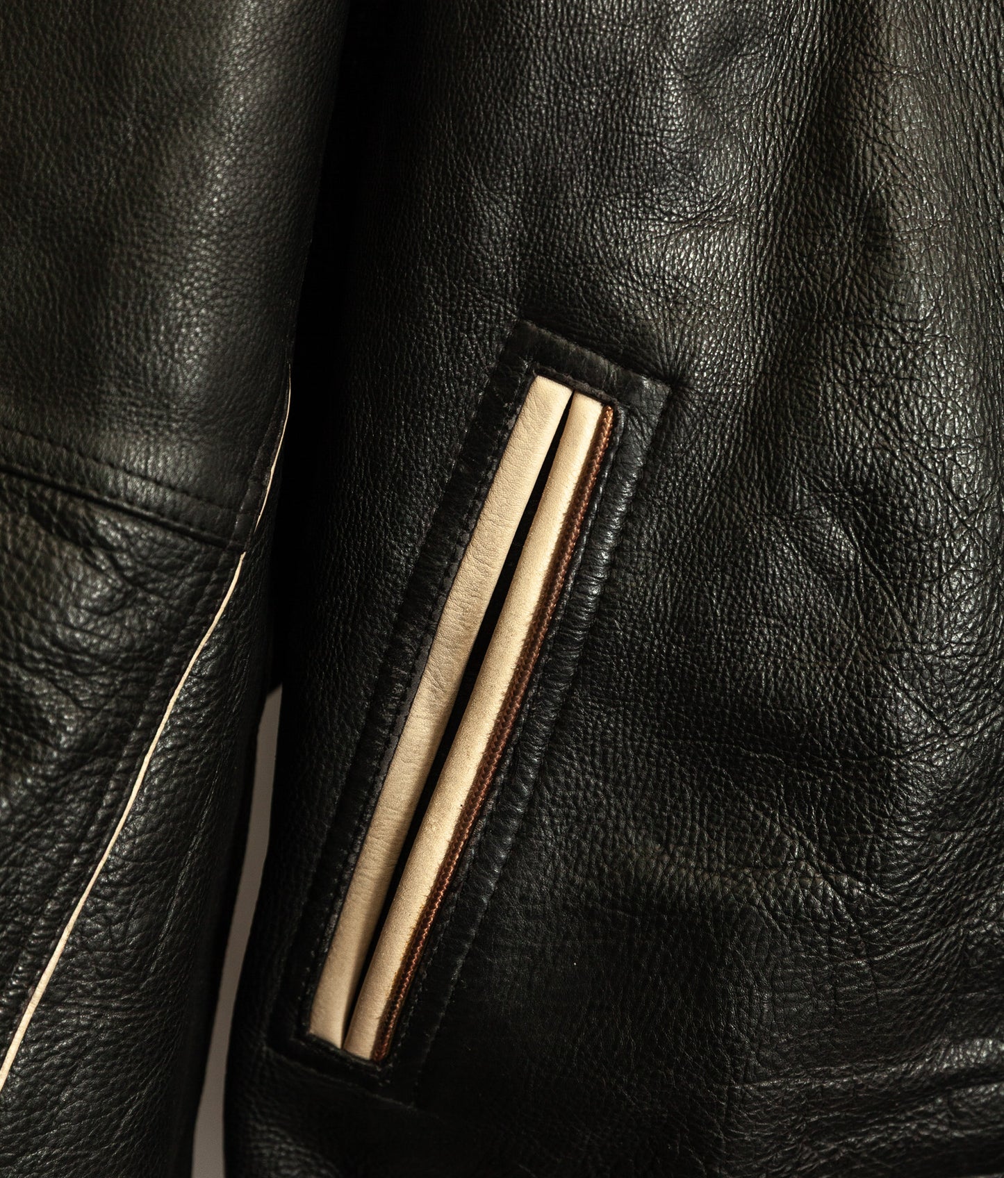 Vintage 1990s Avirex Red Blades Russian Ice Hockey Leather Jacket