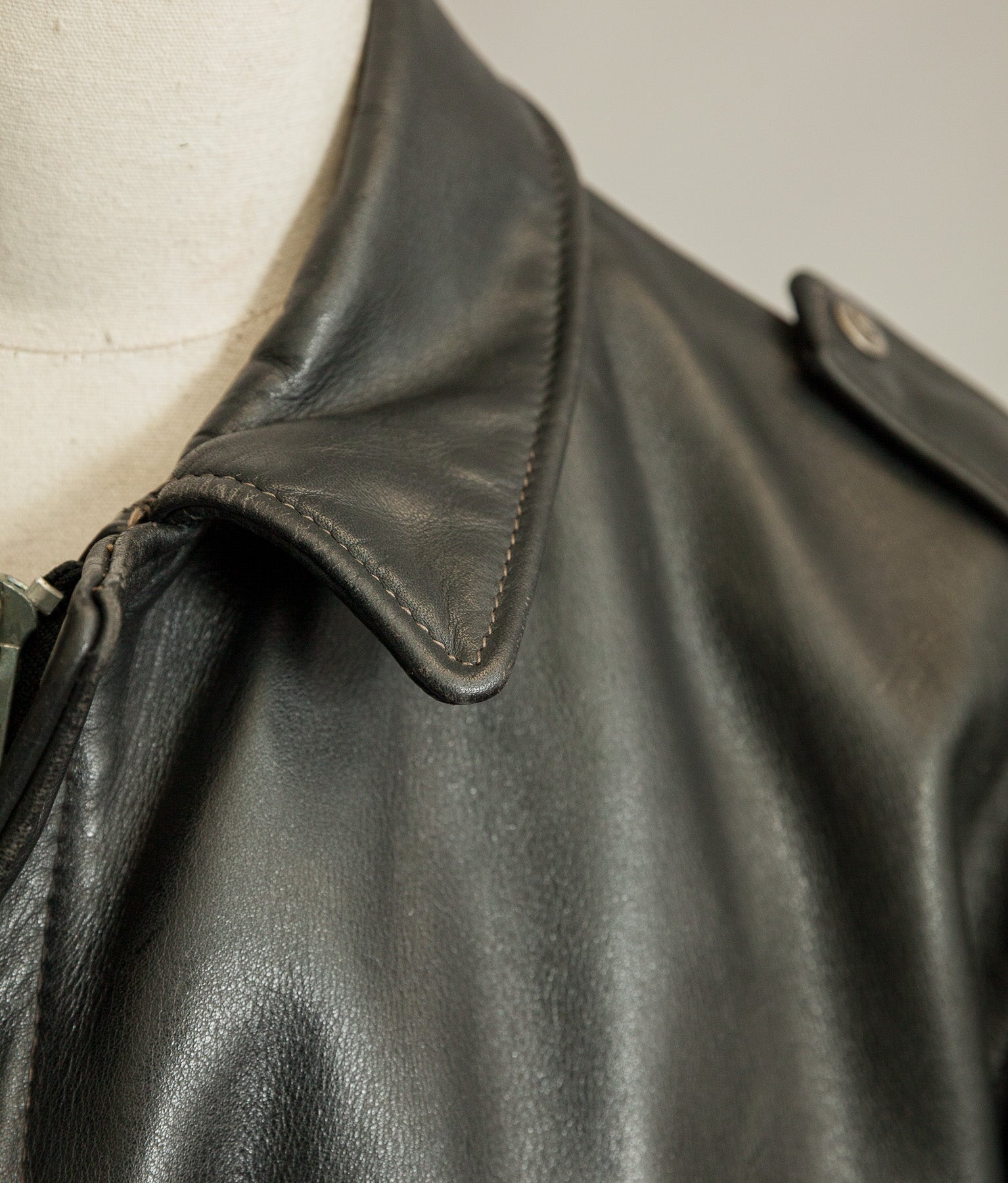 Vintage 1980s Schott A-2 Leather Flight Jacket 184SM