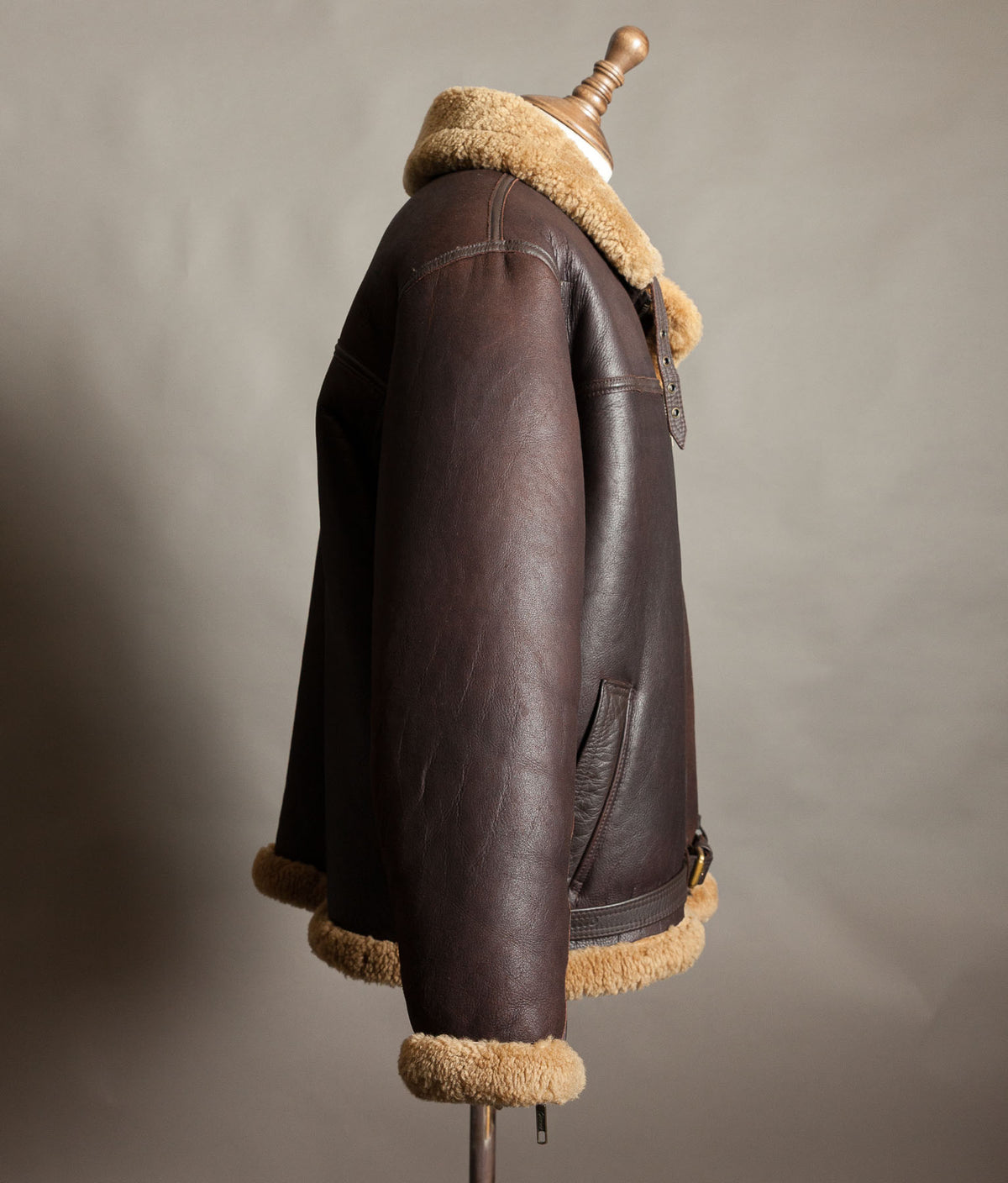 Vintage 1990s Cirrus RAF Irvin Sheepskin Shearling Flying Jacket