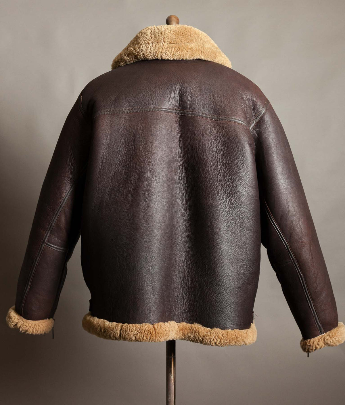 Vintage 1990s Cirrus RAF Irvin Sheepskin Shearling Flying Jacket