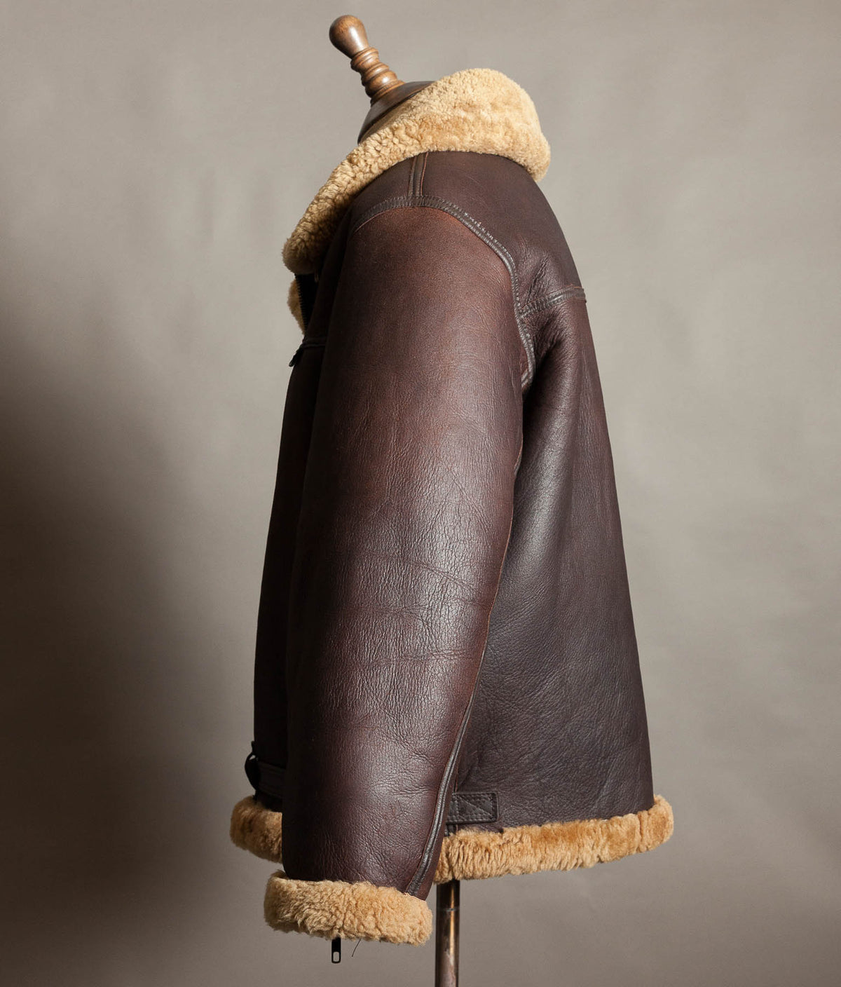 Vintage 1990s Cirrus RAF Irvin Sheepskin Shearling Flying Jacket