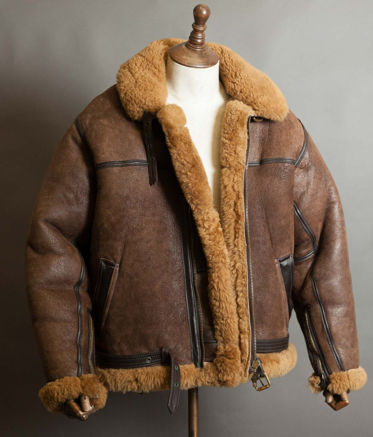 Vintage Cirrus RAF Irvin Sheepskin Shearling Flying Bomber Jacket