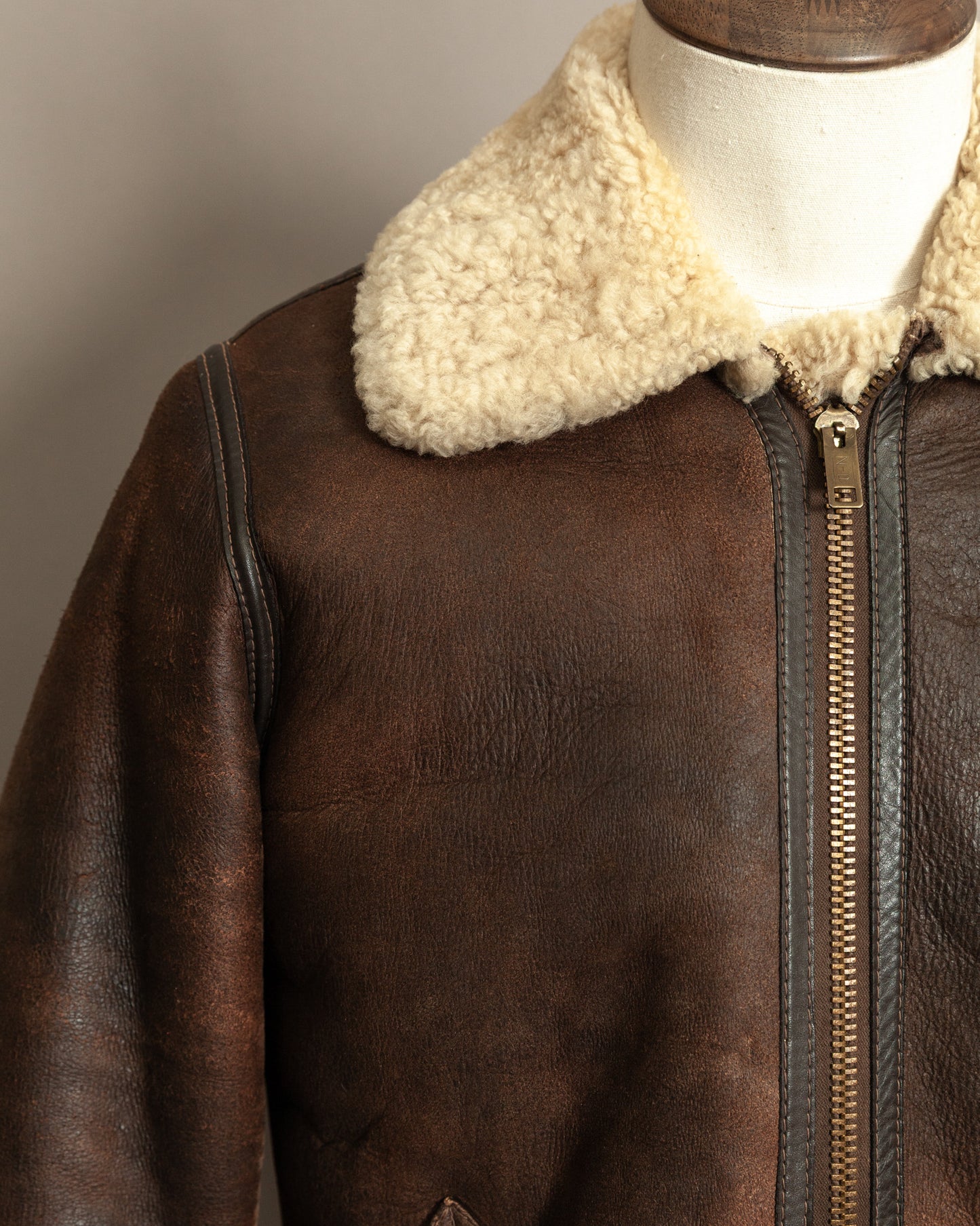 Vintage B-3 Sheepskin Shearling Flight Jacket USAAF (38)