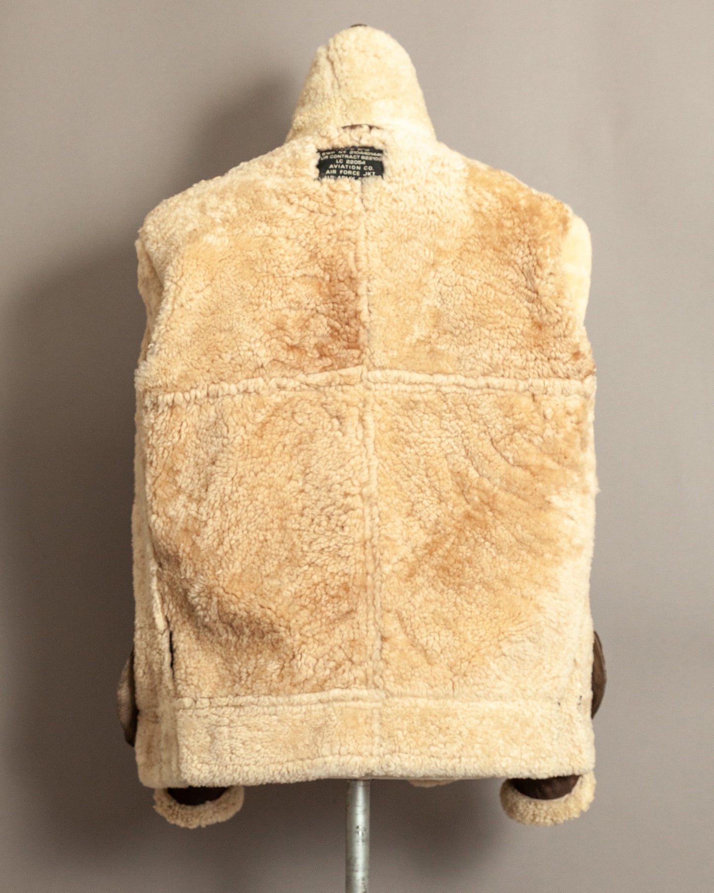 Vintage B-3 Sheepskin Shearling Flight Jacket USAAF (38)