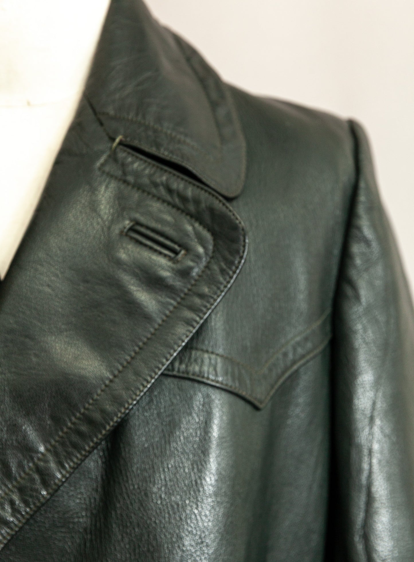 1940s German Wehrmacht Officer's Leather Trench Coat Large (44)