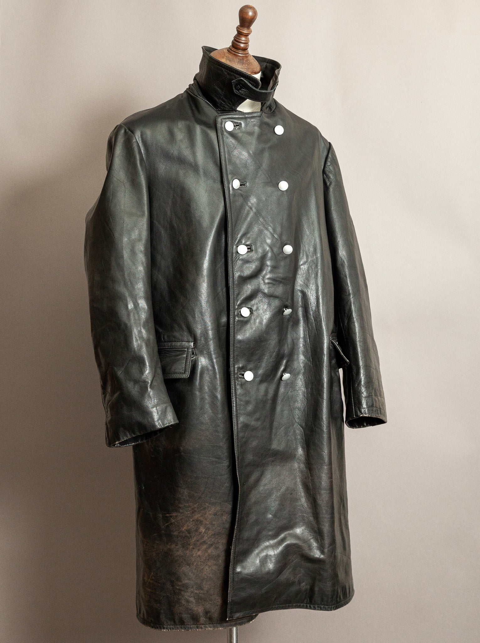 Revive & Restore Vintage | Vintage 1971 German Police Leather