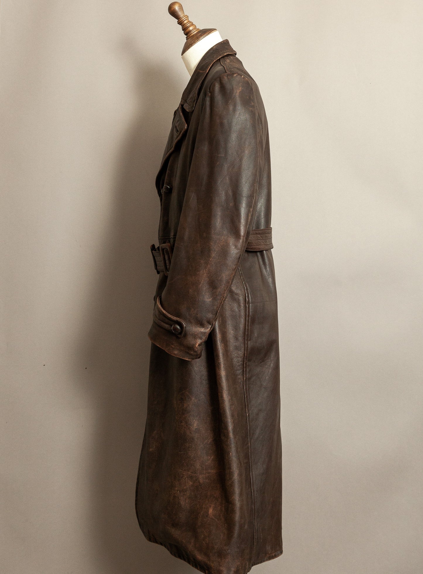 1940s German Wehrmacht Officer's Horsehide Leather Trench Coat (XL)