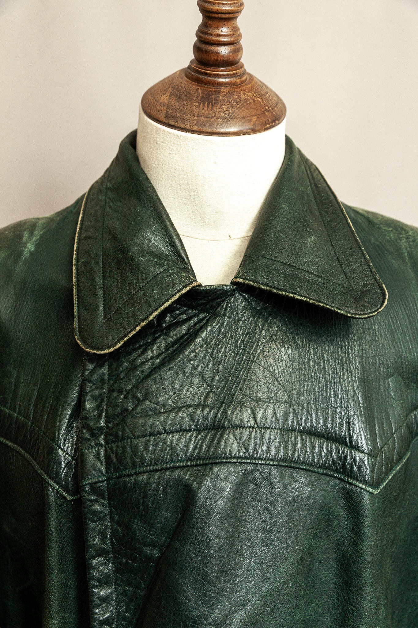 Vintage 1930s–40s German Green Horsehide Leather Trench Coat L (44)