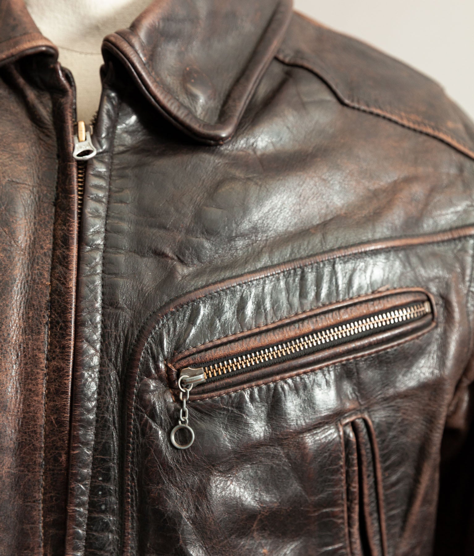 Vintage 1980s Redskins Motors Buffalo Hide Leather Motorcycle Jacket