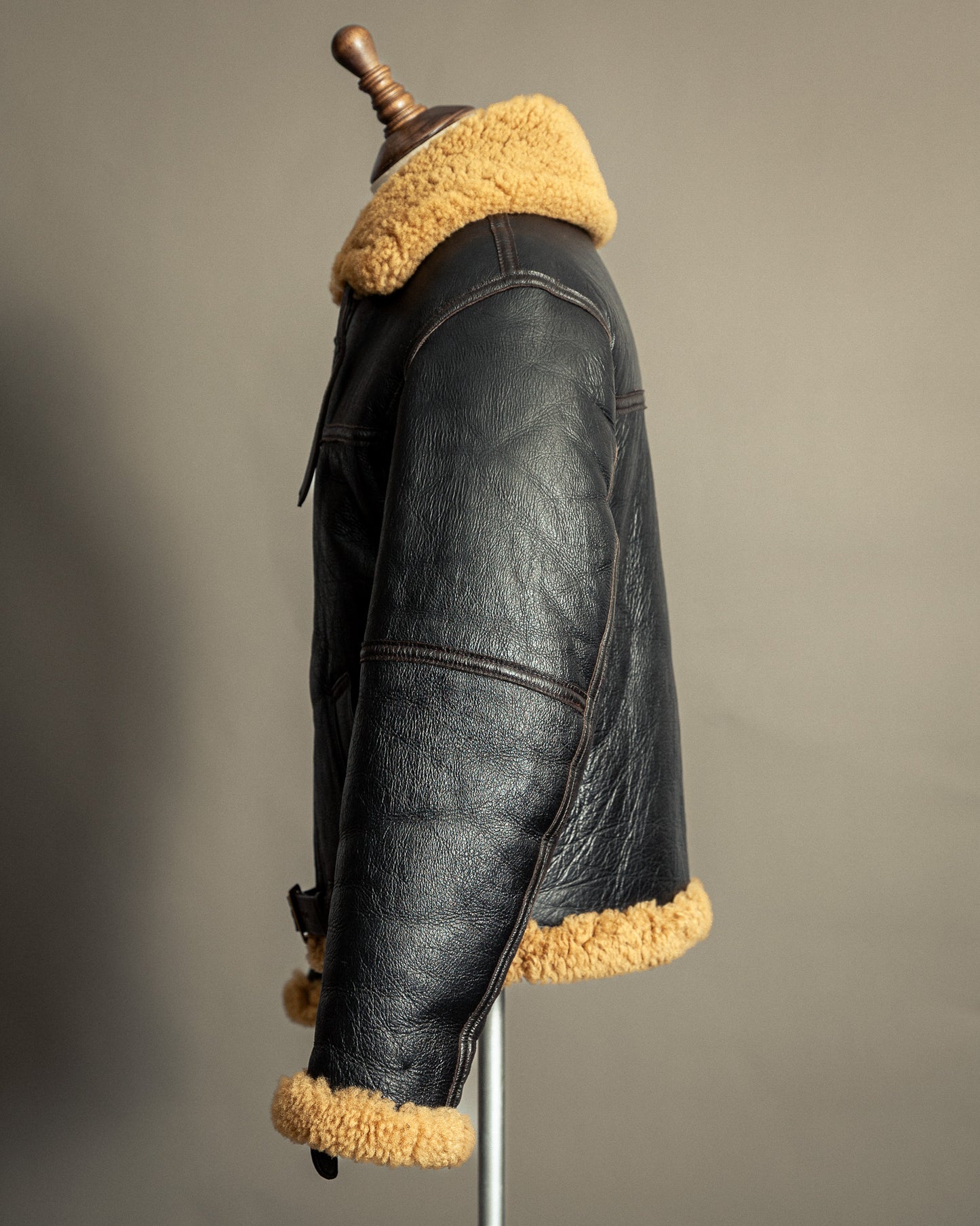 Vintage RAF Irvin Sheepskin Flying Jacket S/M (40L)