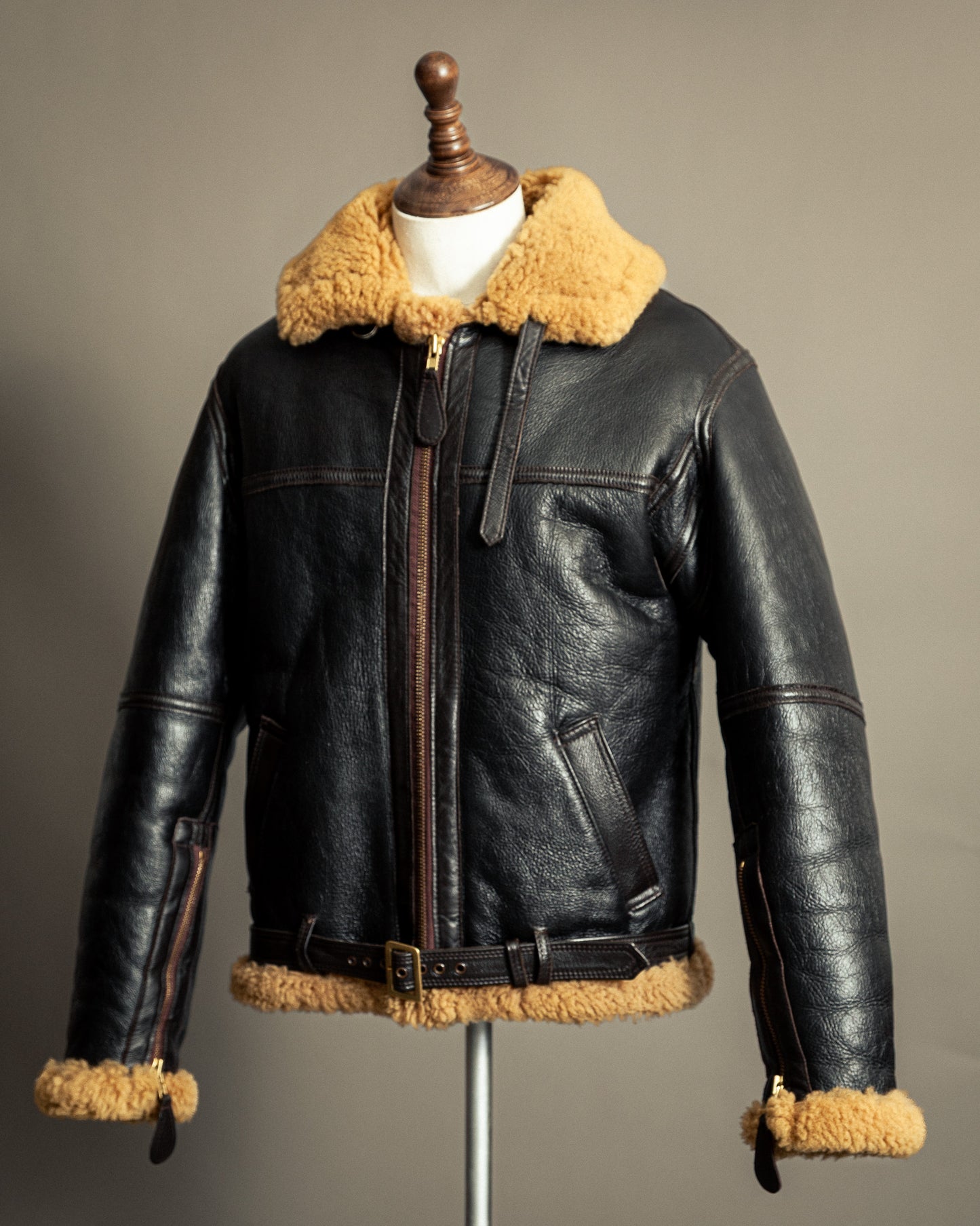 Vintage RAF Irvin Sheepskin Flying Jacket S/M (40L)