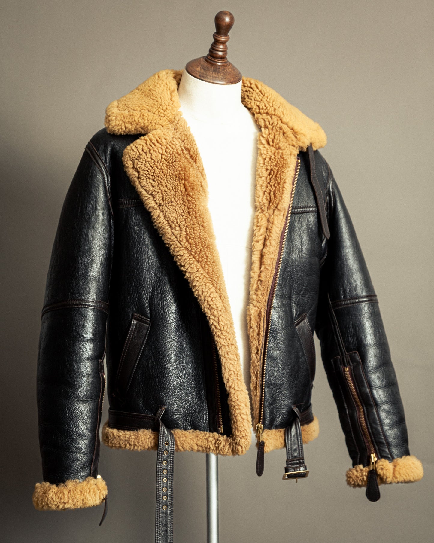 Vintage RAF Irvin Sheepskin Flying Jacket S/M (40L)