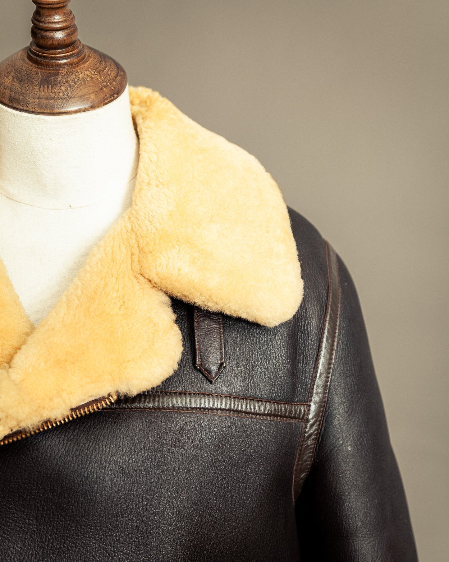 Vintage 1980s Sheepskin Shearling Flying Jacket Medium (42)