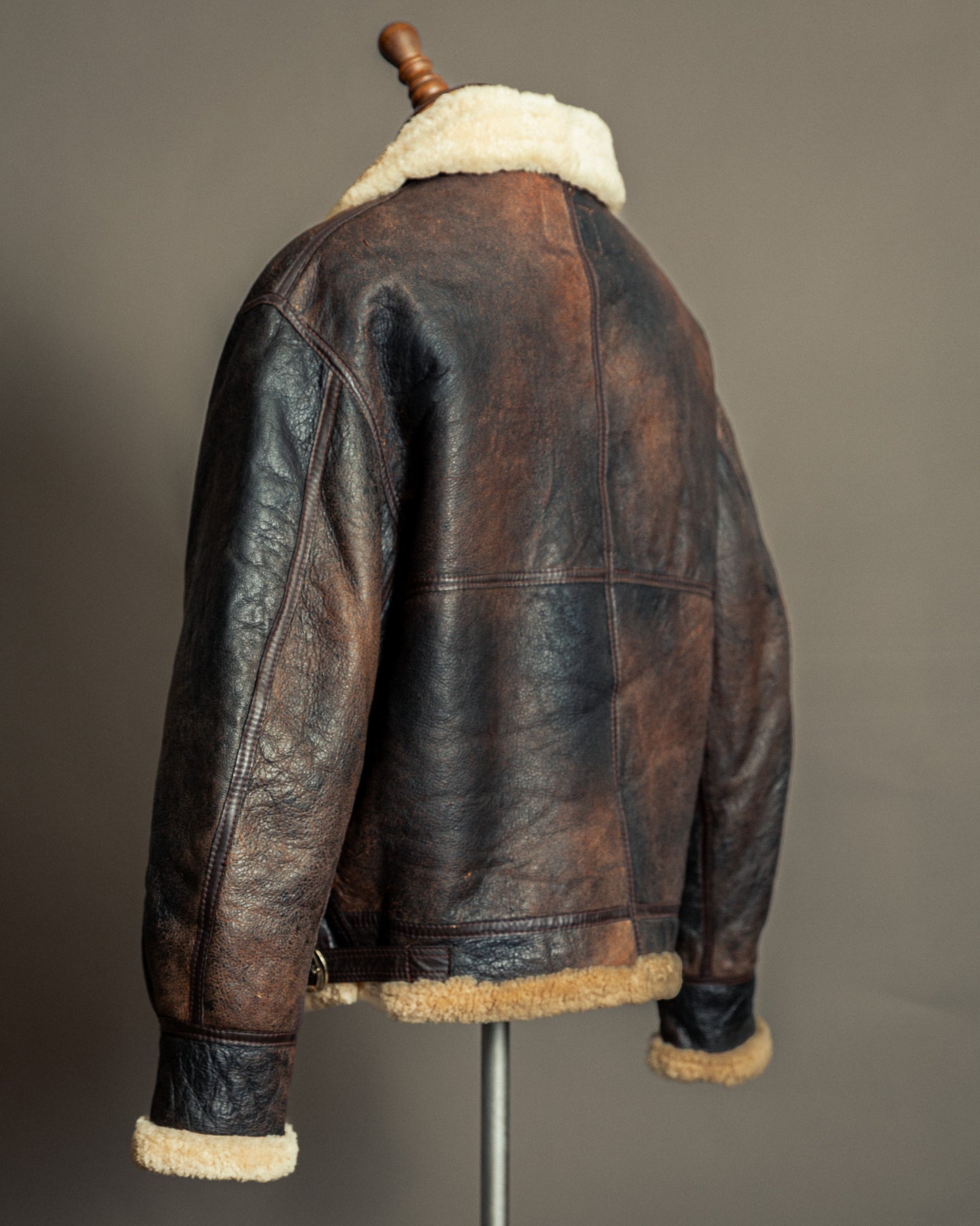 Vintage 1980s USAAF Sheepskin Flying Jacket (46, XL)