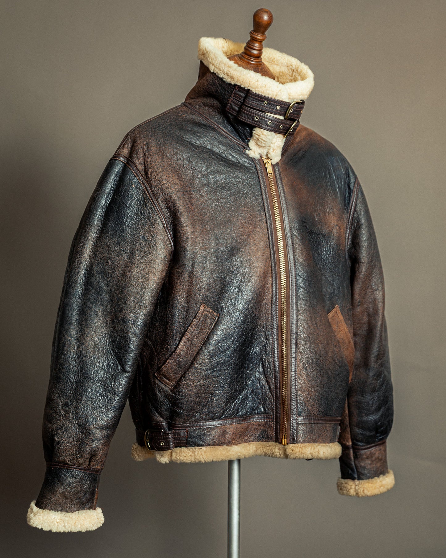 Vintage 1980s USAAF Sheepskin Flying Jacket (46, XL)