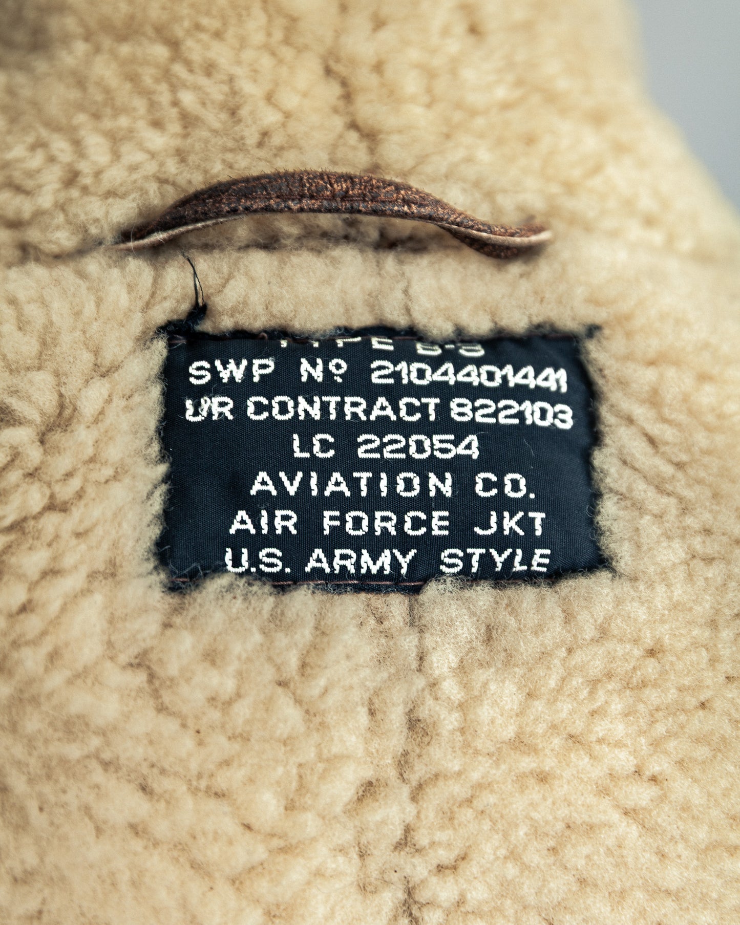 Vintage 1980s USAAF Sheepskin Flying Jacket (46, XL)